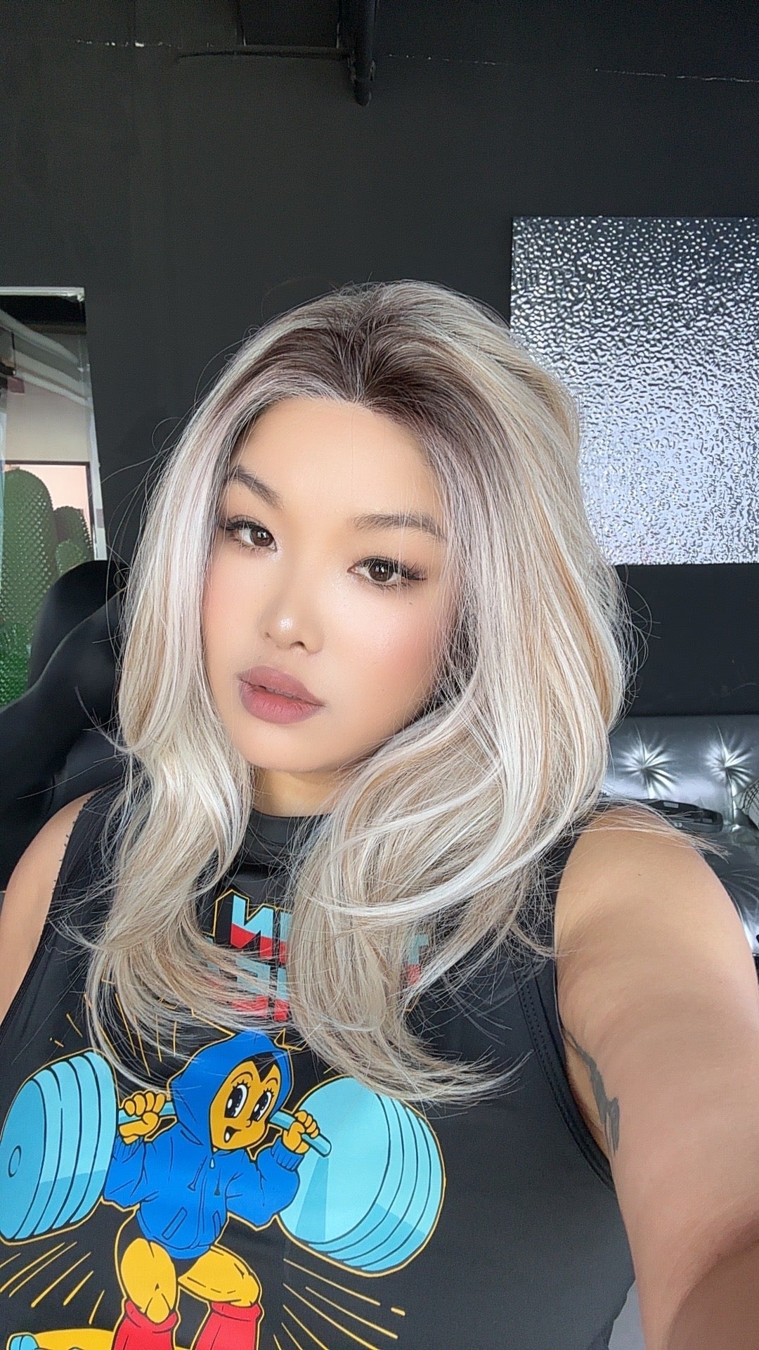 JBEXTENSION 18 Inches Butter Milk Pre-Cut Snowflake Lace Frontlace Glueless Wig KHLOE LONG BUTTER MILK【PERMATEASE】【BENDY EAR TABS】- M/L