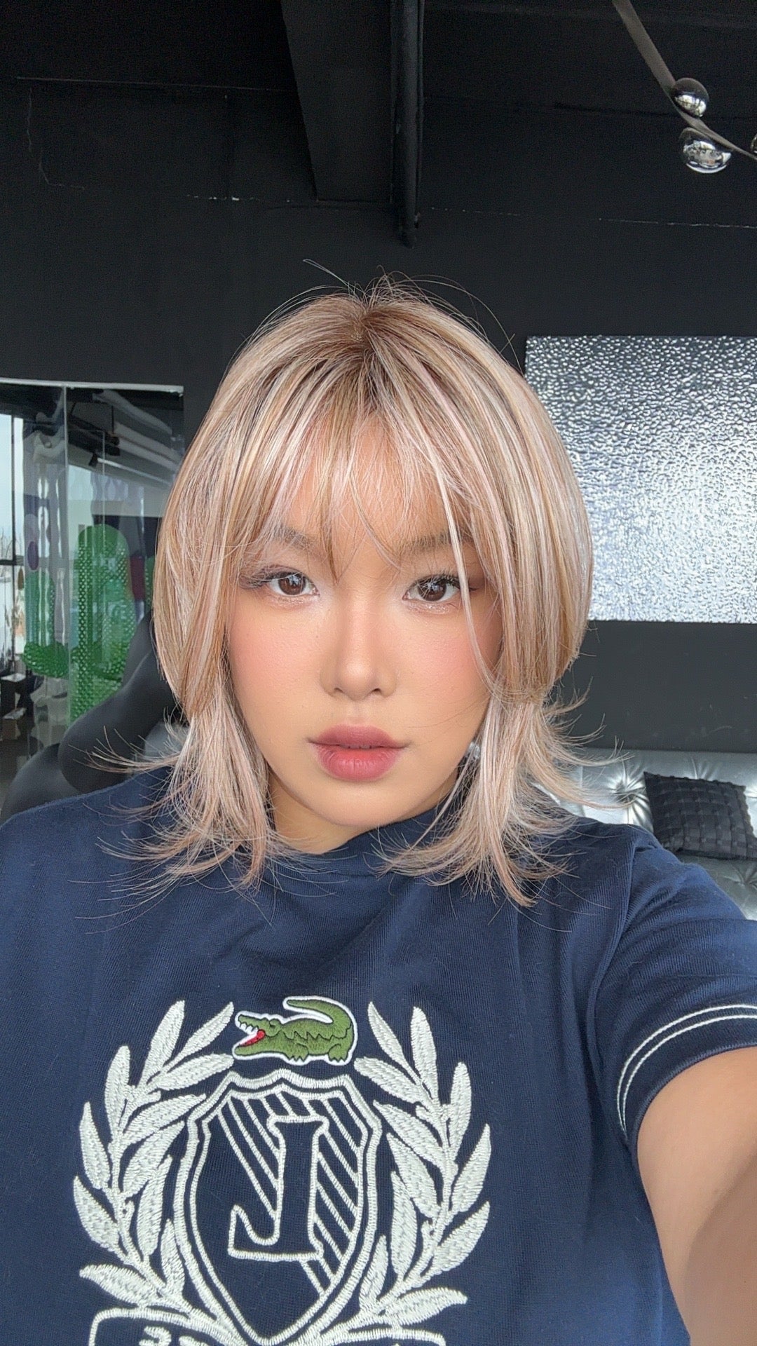 JBEXTENSION 11 Inches Short Hair Peach Blonde Pre-Cut T Part Snowflake Lace Frontlace Glueless Wig with Bangs CARRIE PEACH BLONDE【BENDY EAR TABS】