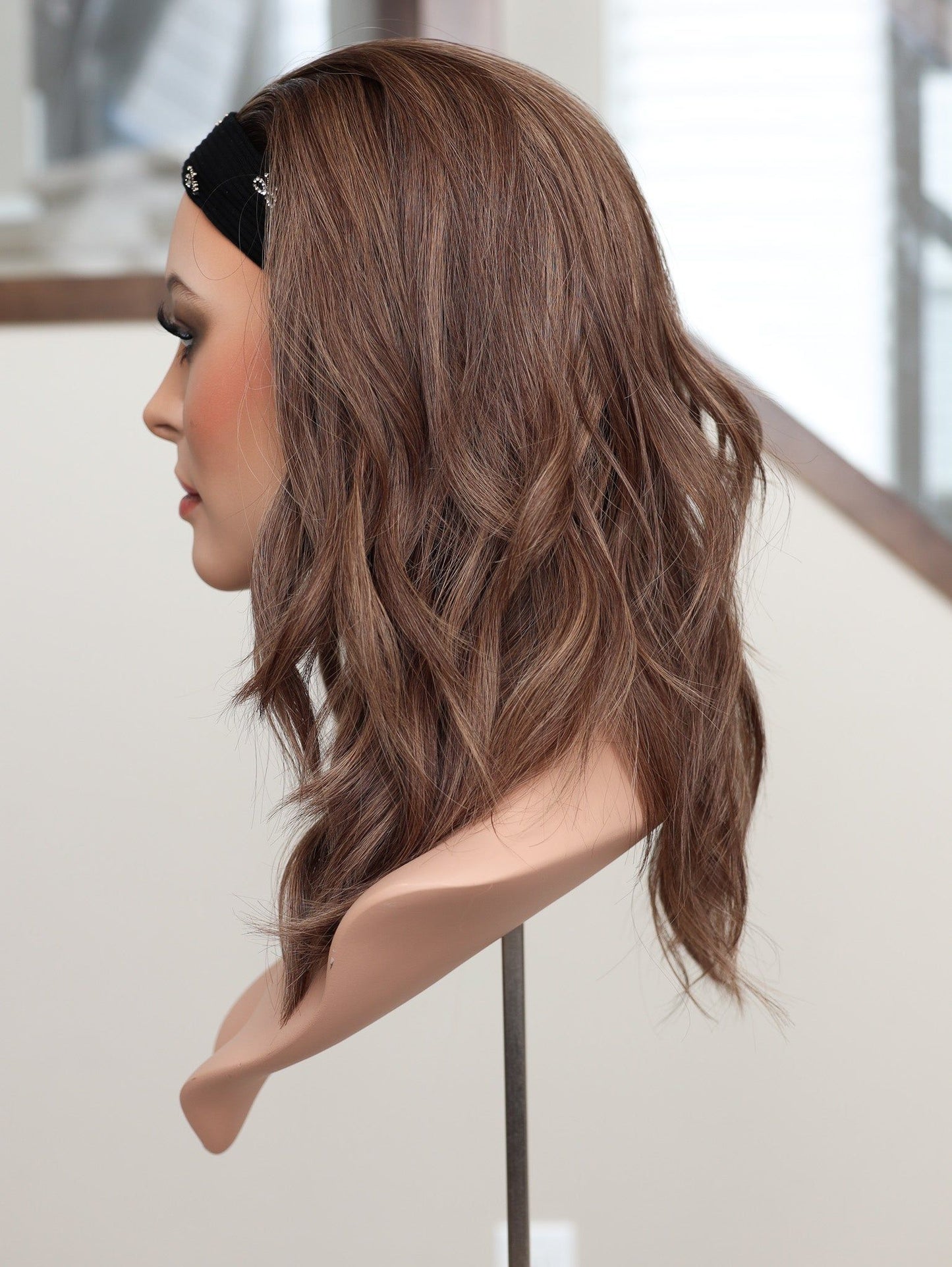 20" Elana Bandfall Active Wig (S)