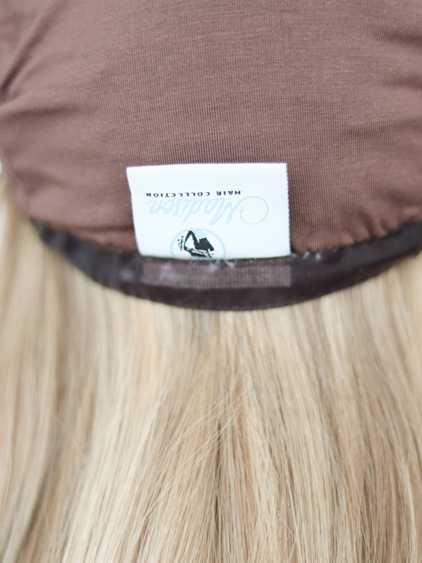 20" Olivia Active Pony Wig (S)
