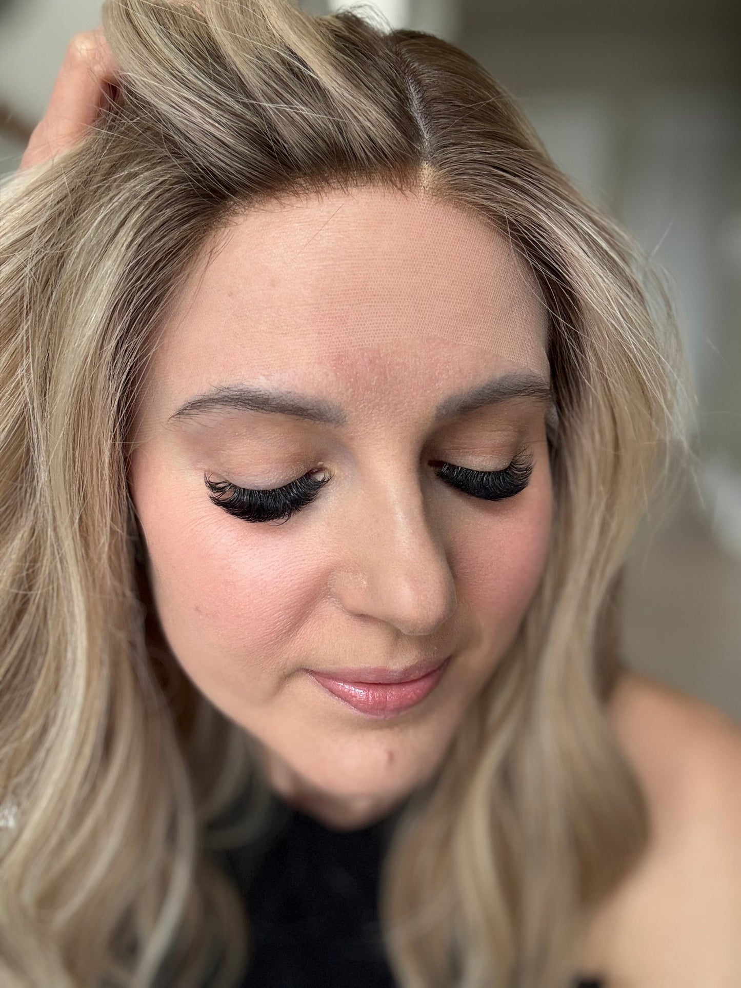 18" Katie Comfort Cap Silk Top Wig (M) (FINAL SALE)