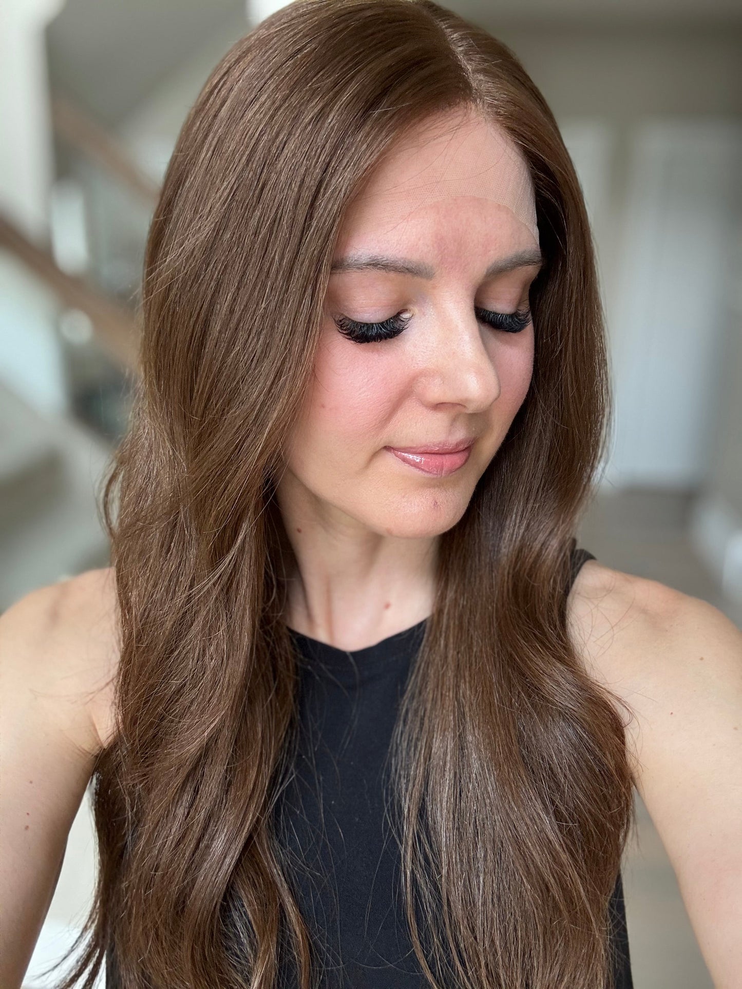 Euro Wig #5: 23" Light-Medium Brown Comfort Cap (M)