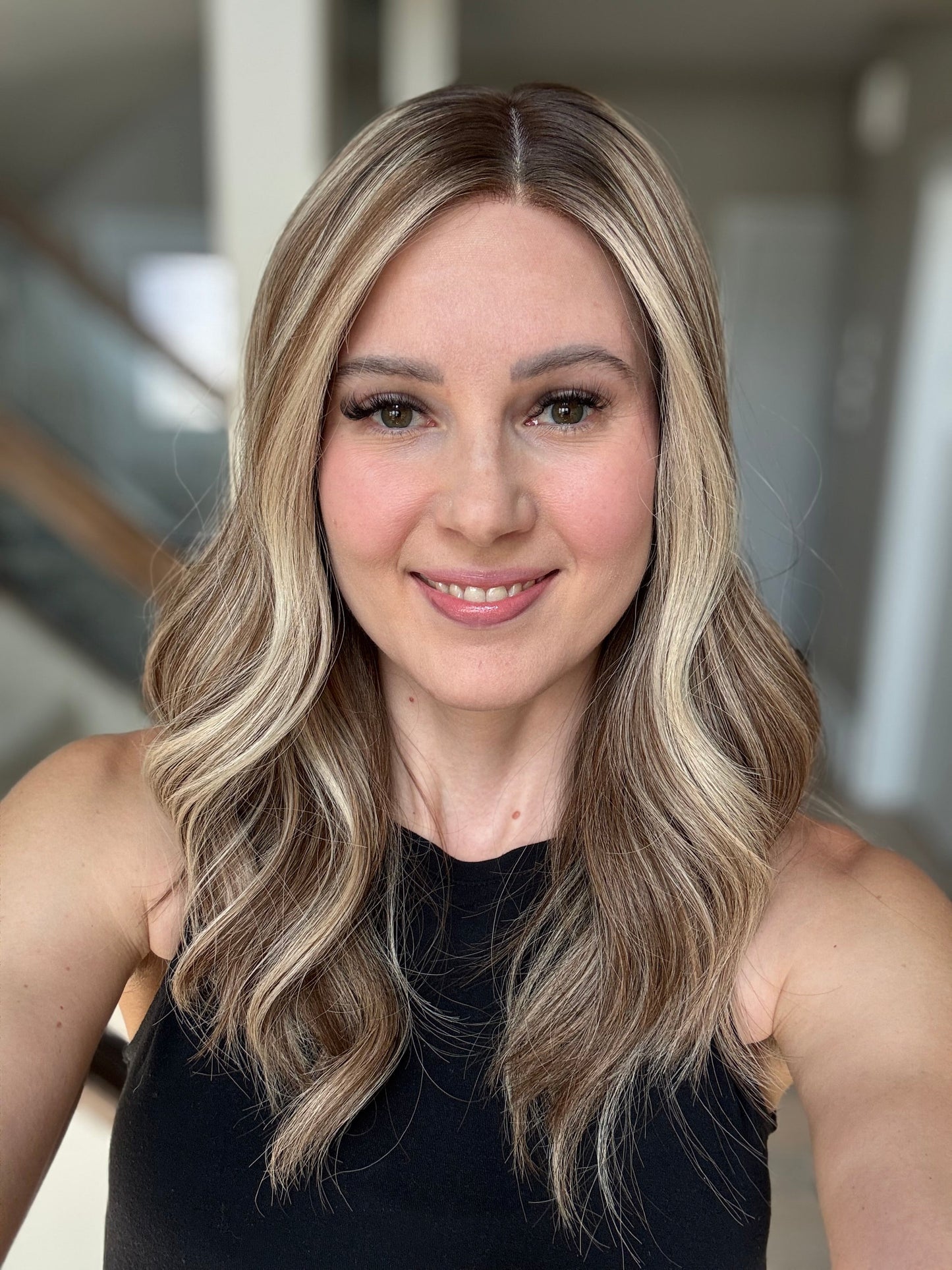 21" Anniston Comfort Cap Silk Top Wig (M)