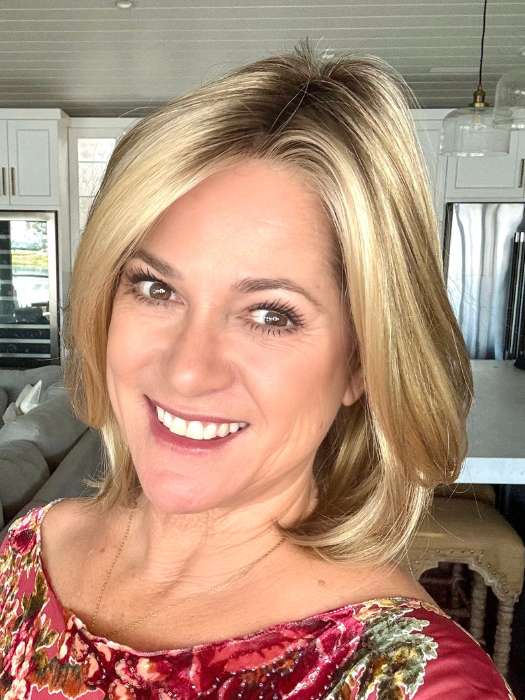 Cameron | Synthetic Lace Front Wig (Hand-Tied)