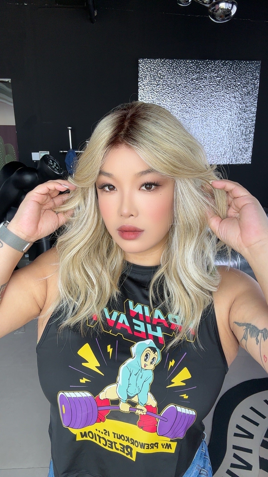 [PRE-ORDER] JBEXTENSION TERESA MONO 16INCH Monofilament Handmade Wig 6X5 Full Monofilament Hand Tied Top Wig 16 Inches Mix Blonde Curly Mono Lace Wig With Anti-slip Silicone Strips Glueless Wig TERESA MONO - 16Inch【BENDY EAR TABS】