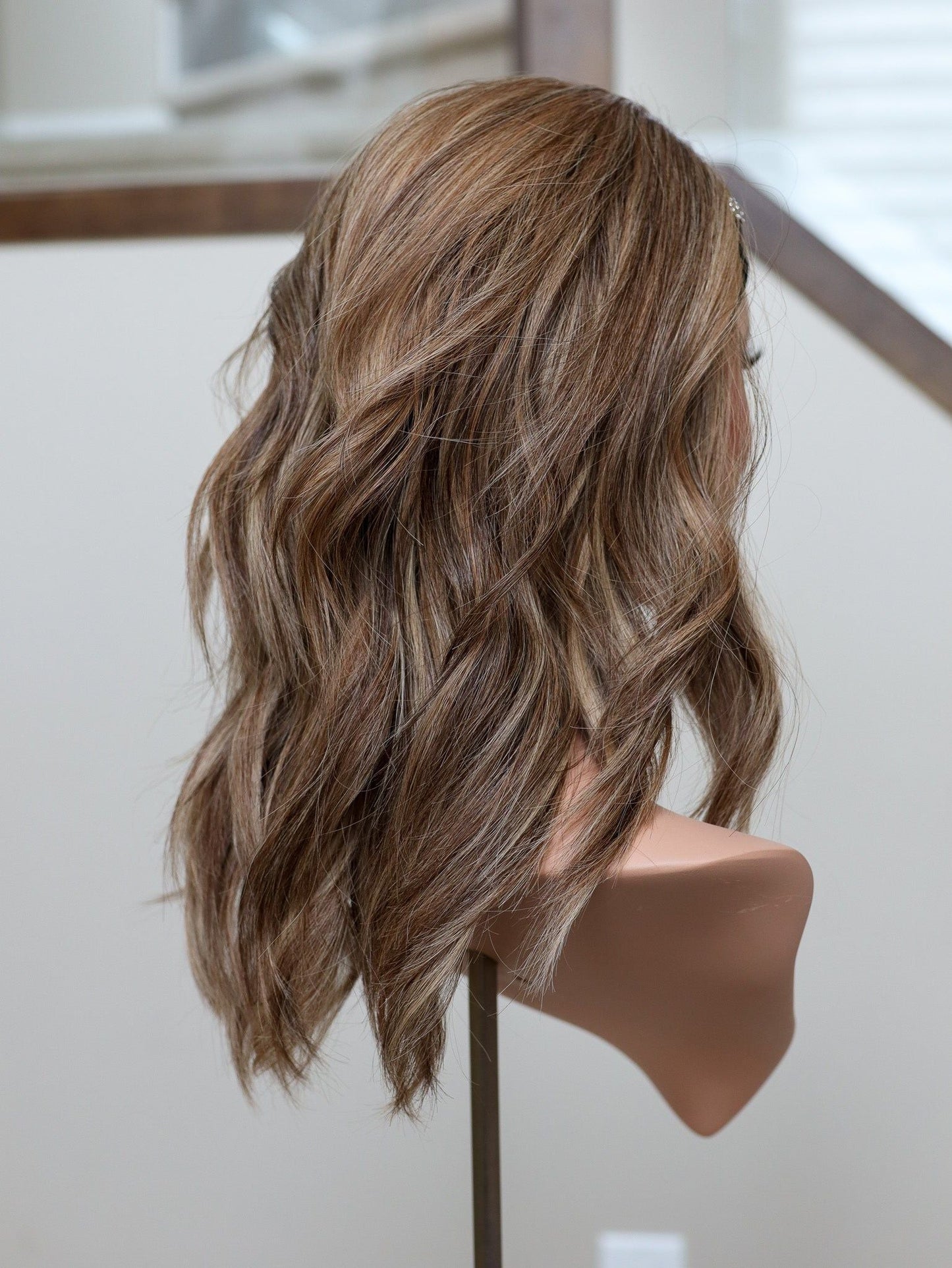 20" Anniston Bandfall Active Wig (S)