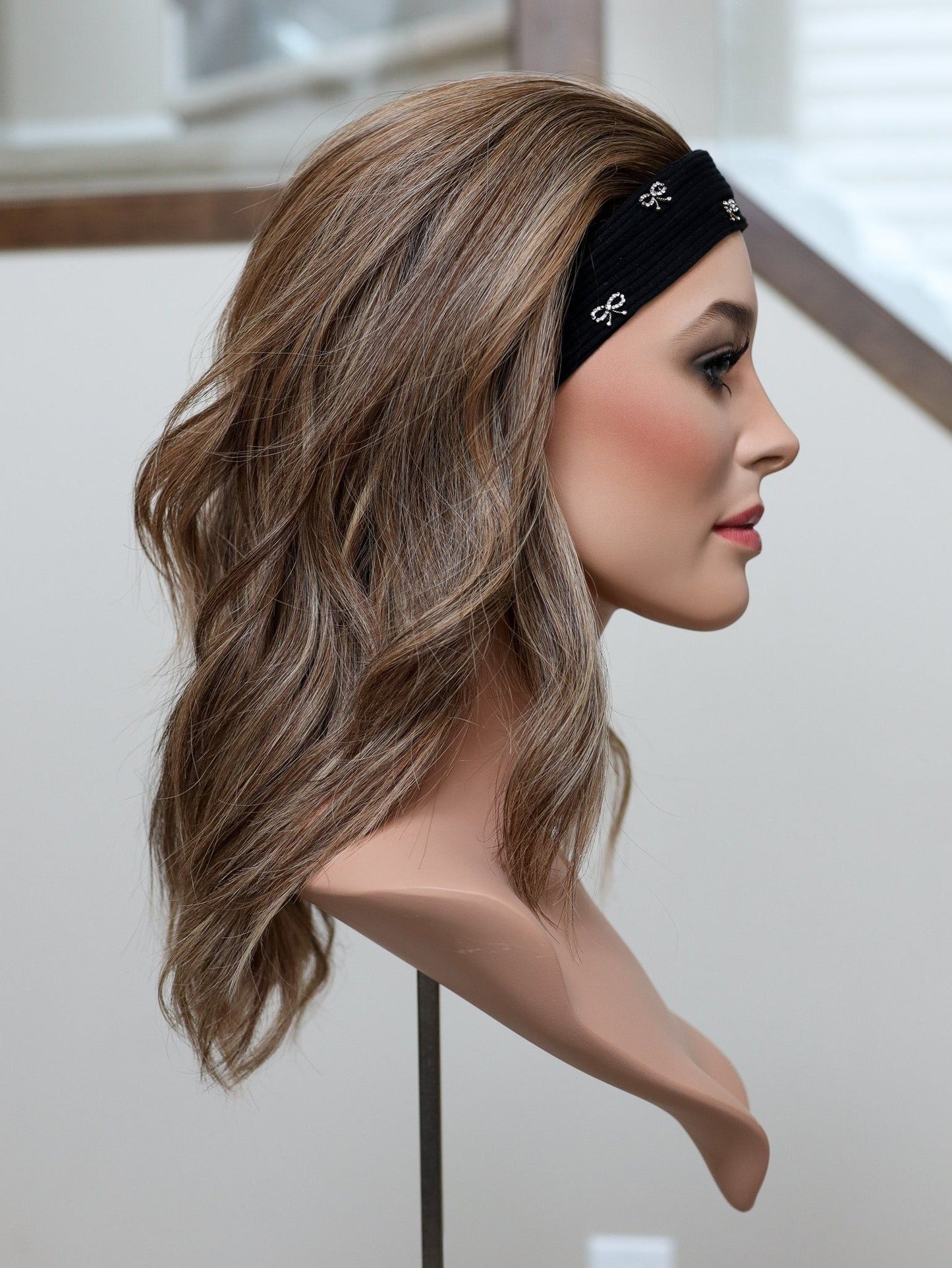 20" Anniston Bandfall Active Wig (S)