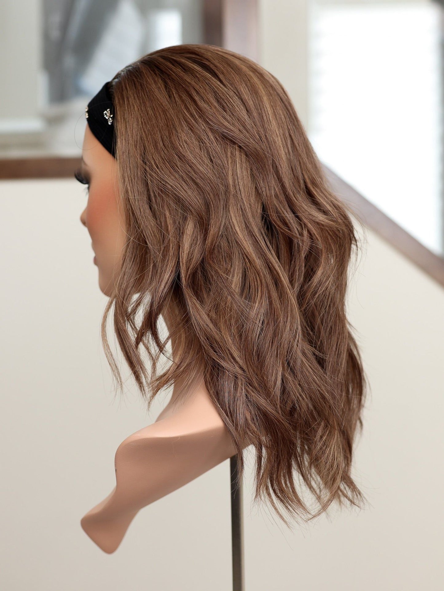 20" Elana Bandfall Active Wig (S)