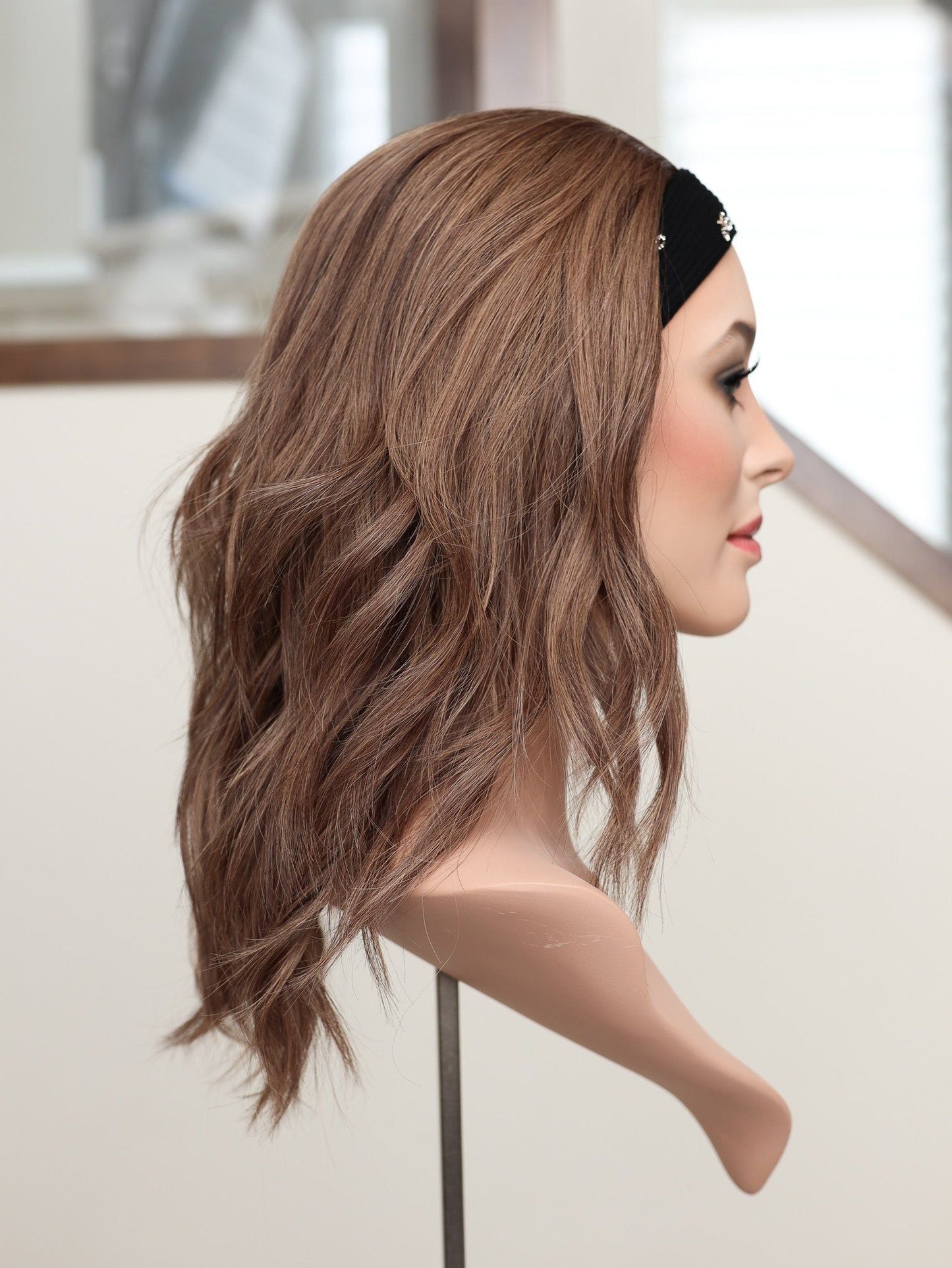 20" Elana Bandfall Active Wig (S)