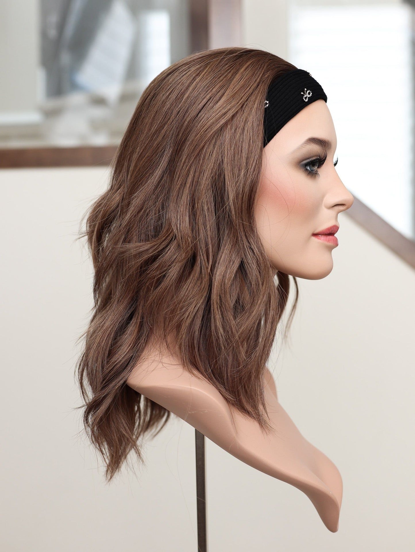 20" Elana Bandfall Active Wig (S)
