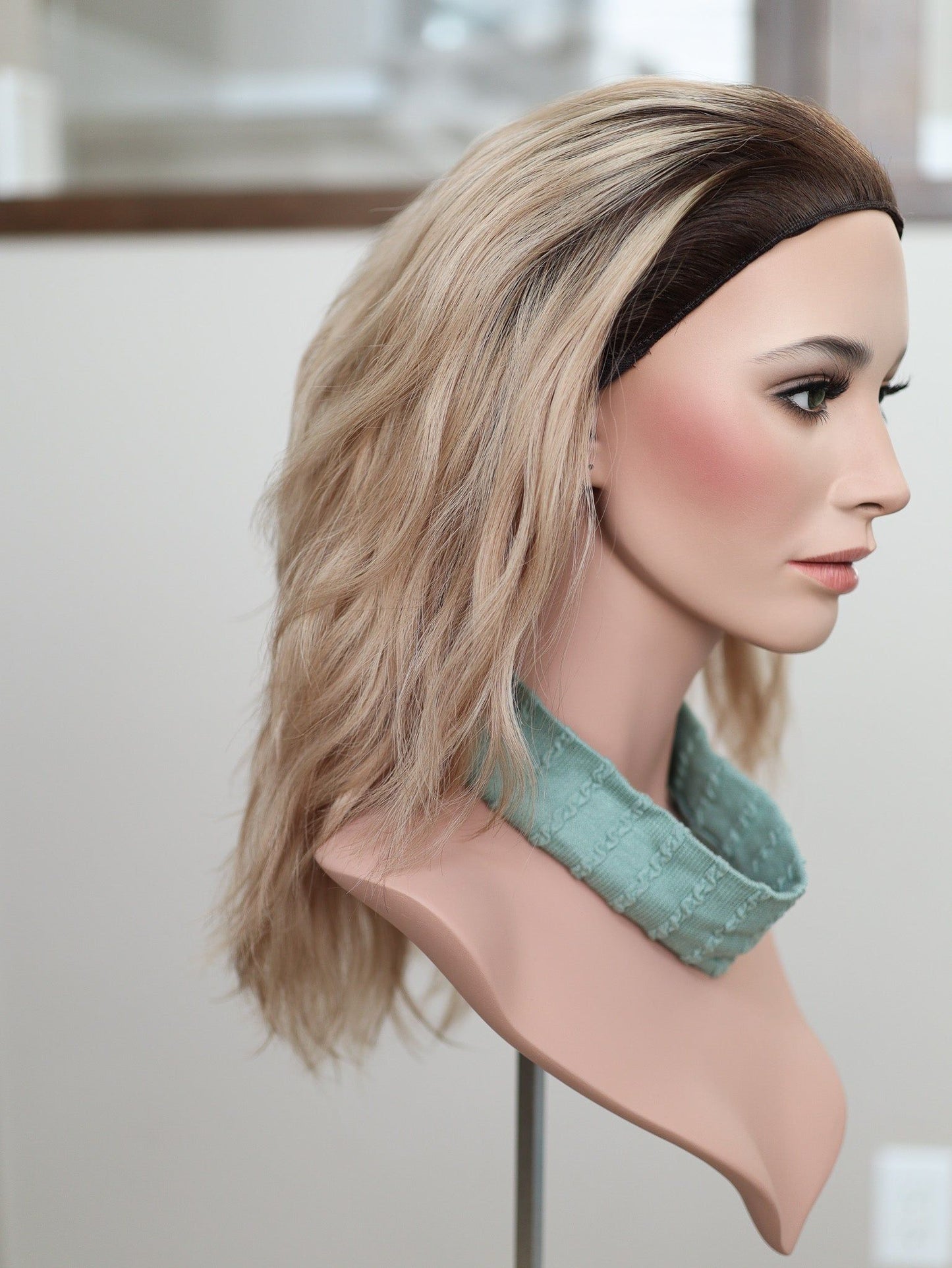 20" Isabella Wavy Active Pony Wig (S)(FINAL SALE)