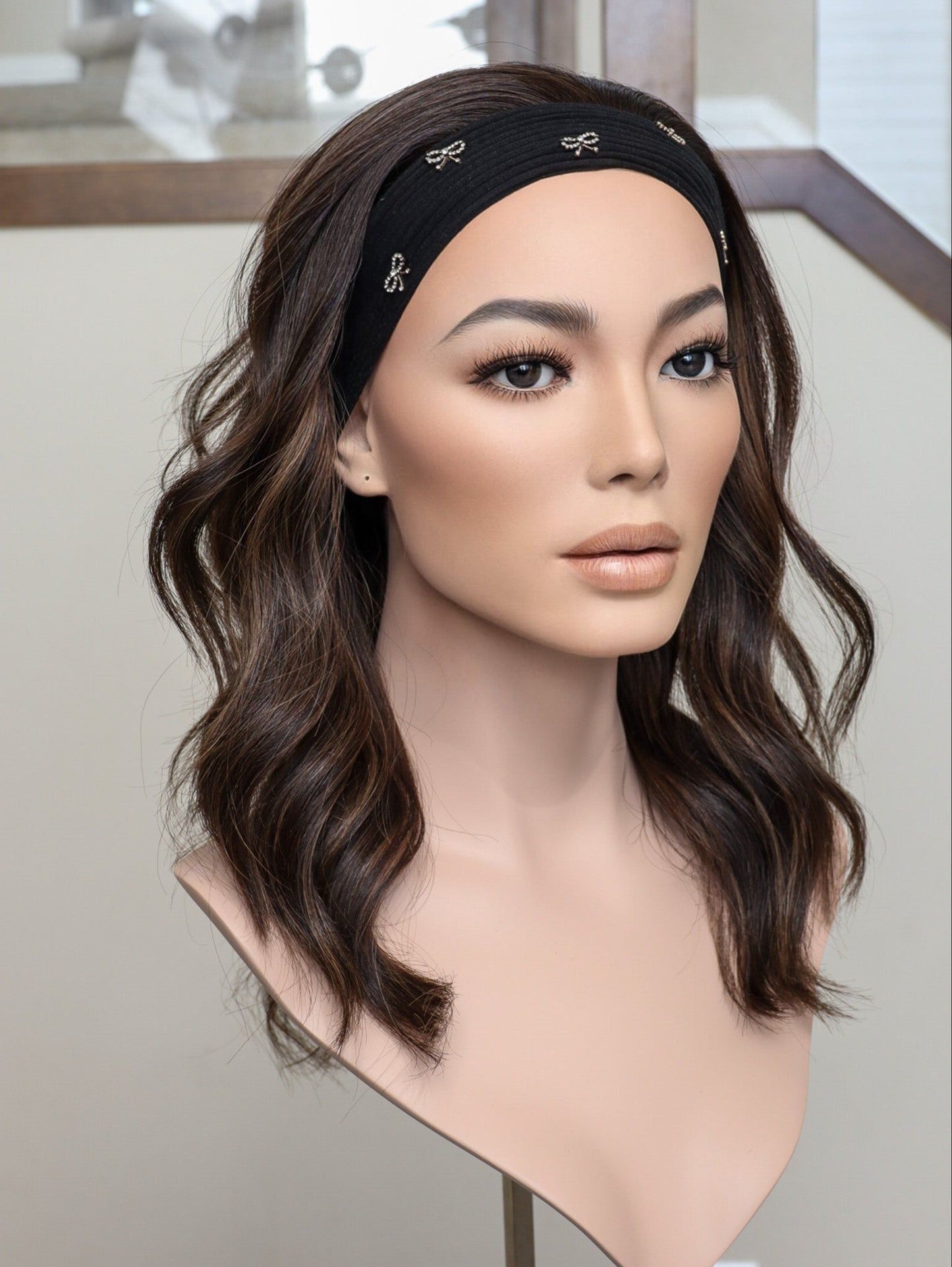 20" Liv Bandfall Active Wig (M)