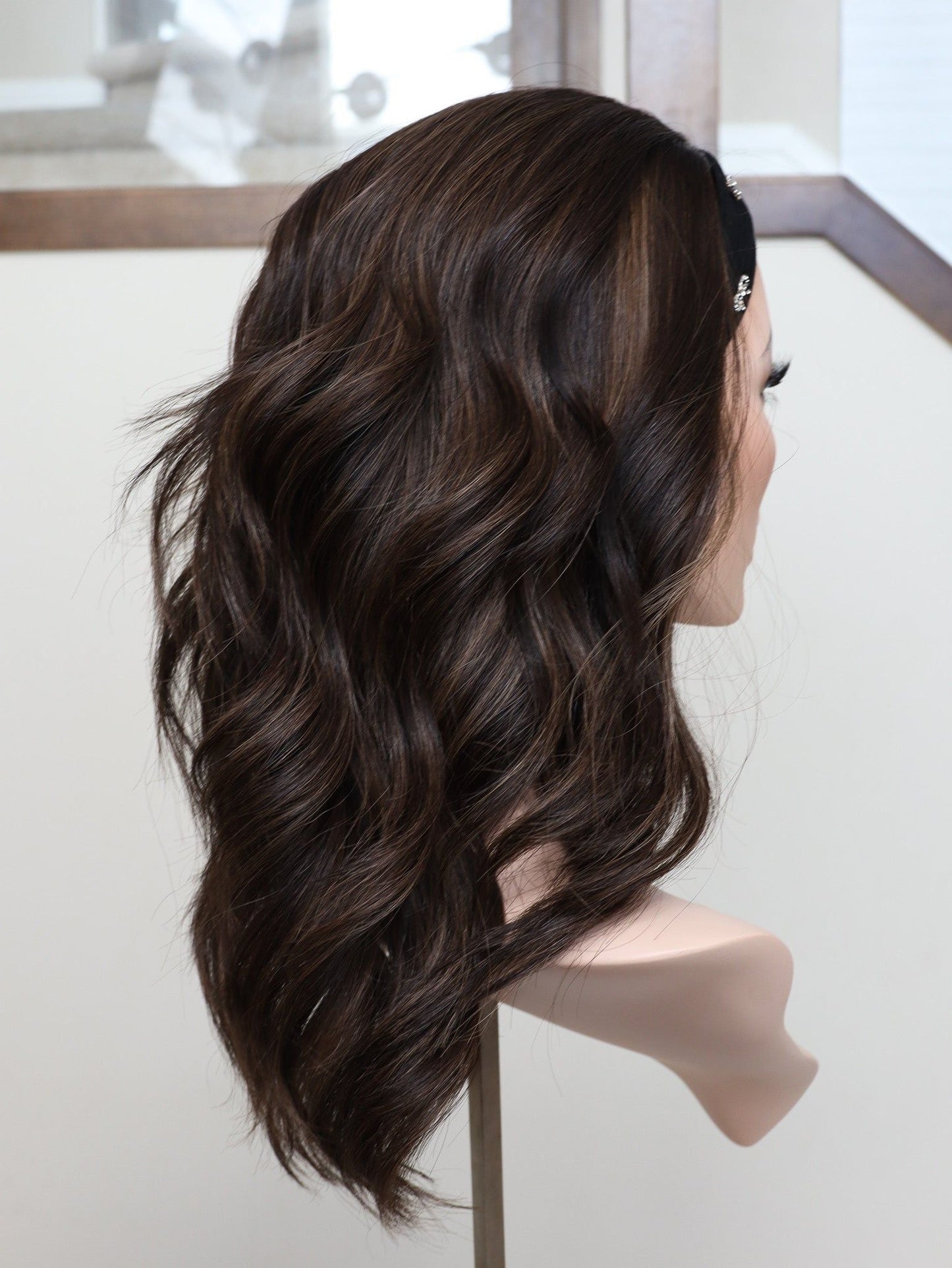 20" Liv Bandfall Active Wig (S)