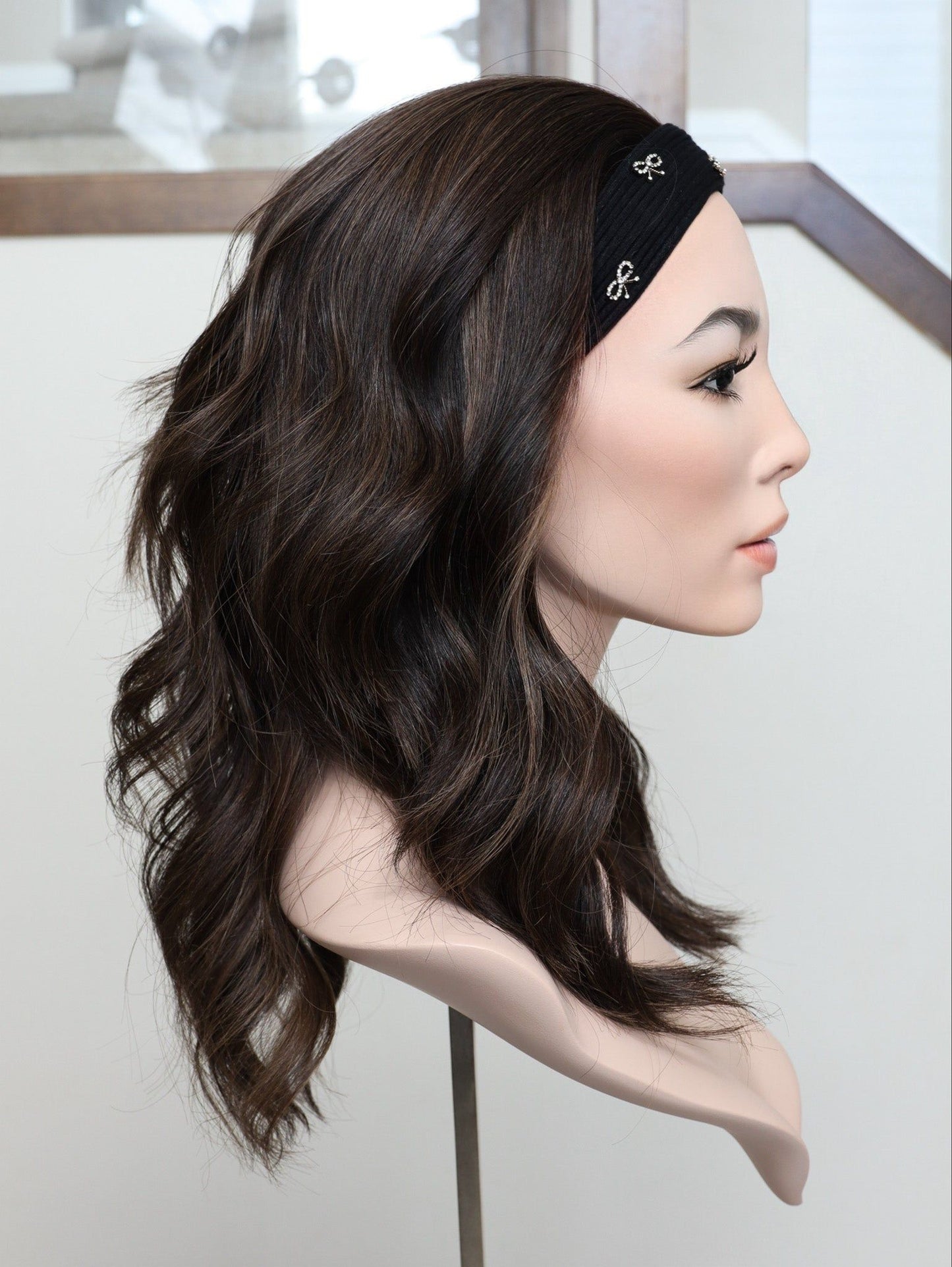 20" Liv Bandfall Active Wig (S)