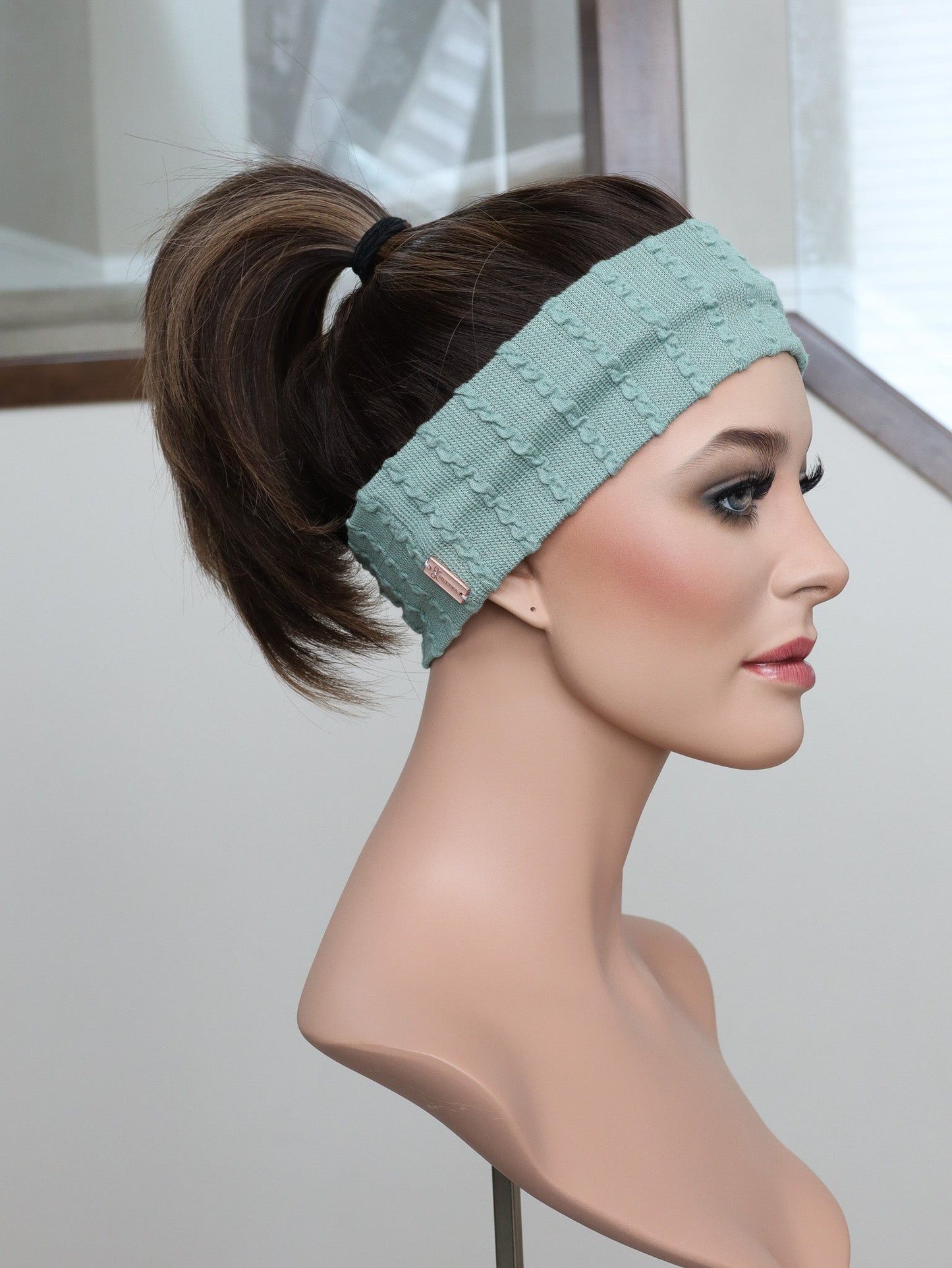 20" Mia Active Pony Wig (S)