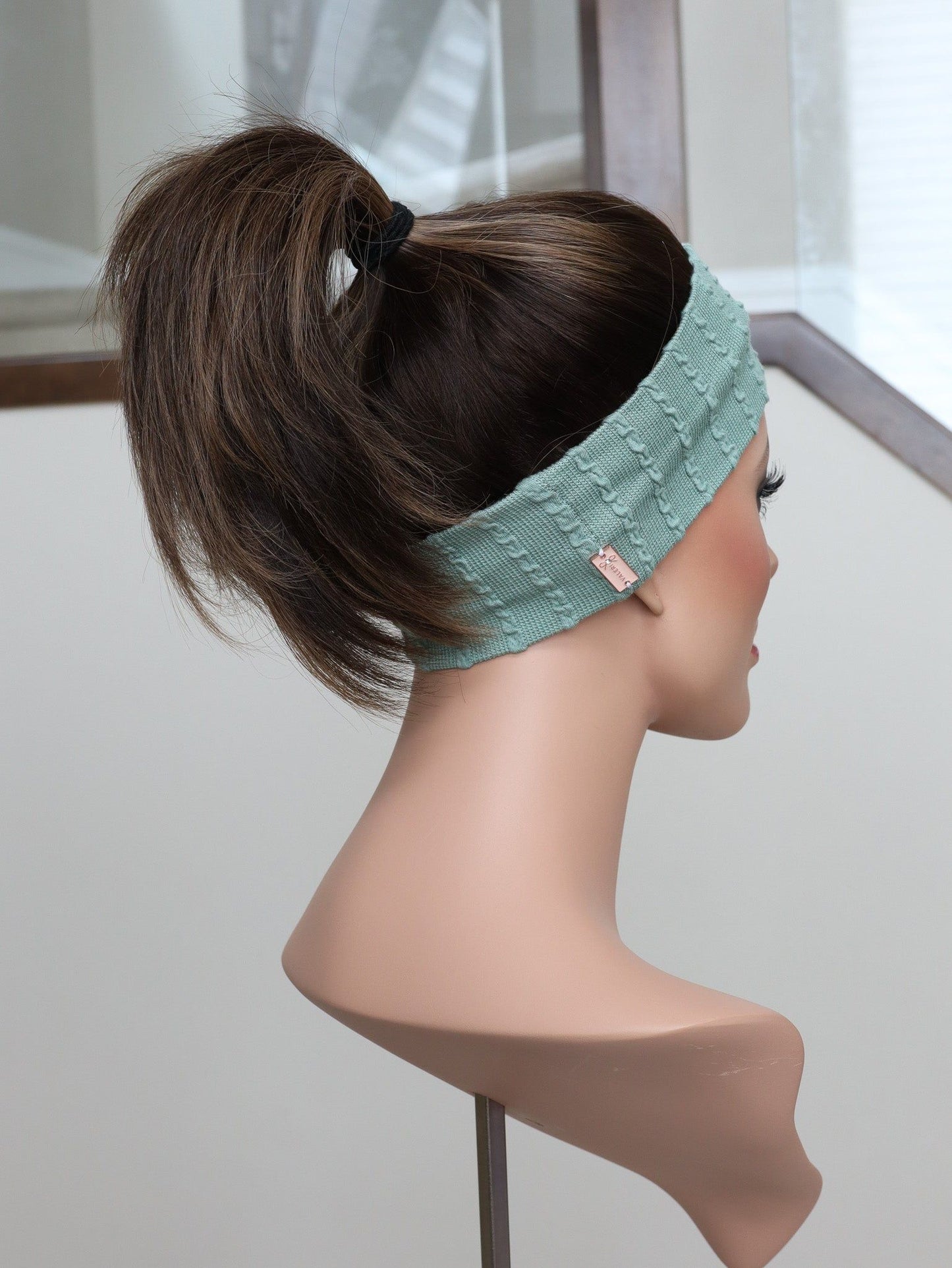 20" Mia Active Pony Wig (S)