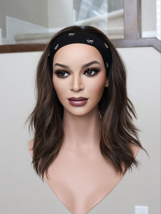 20" Mia Bandfall Active Wig (M)