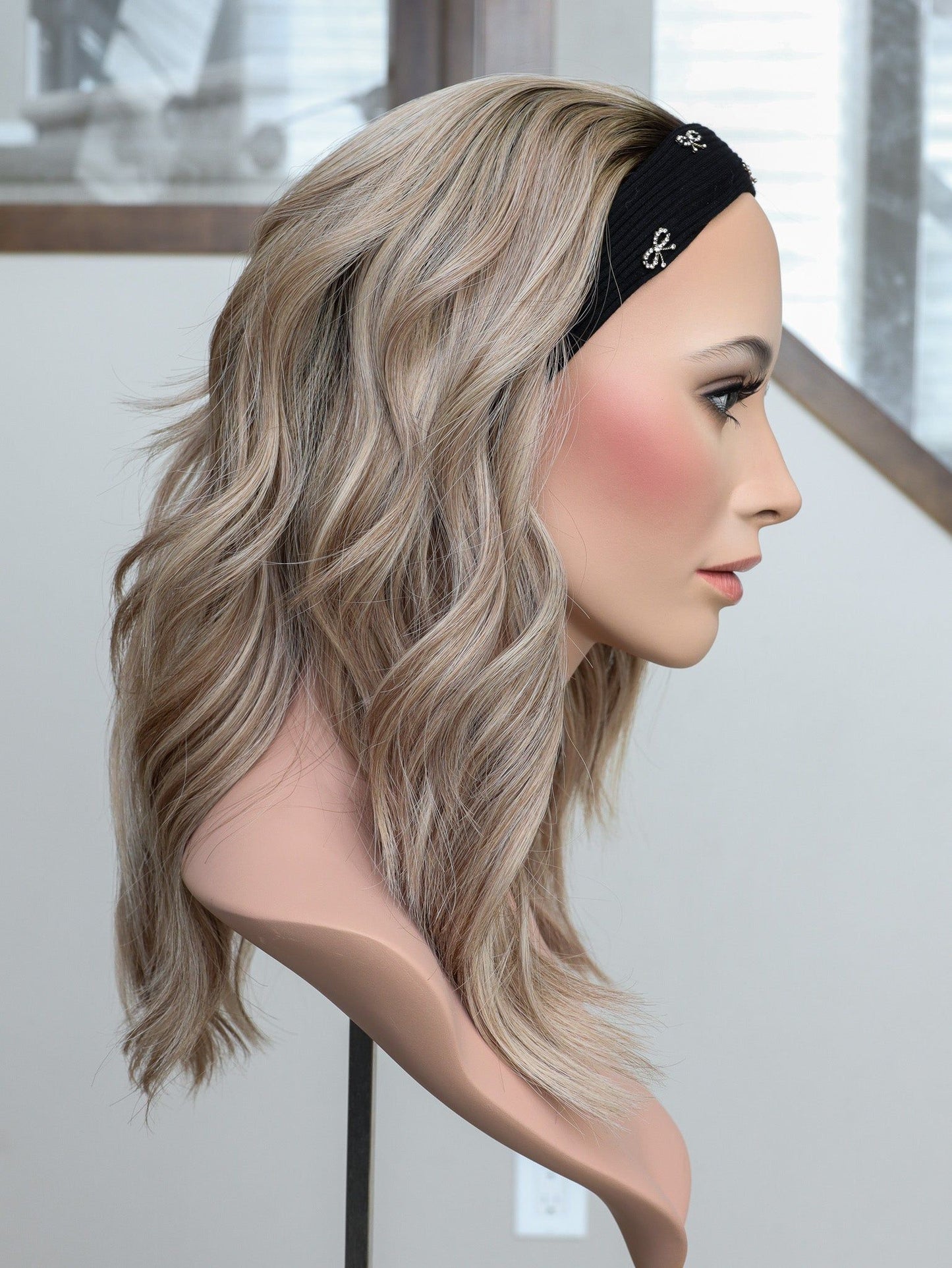 20" Oksana Bandfall Active Wig (M)