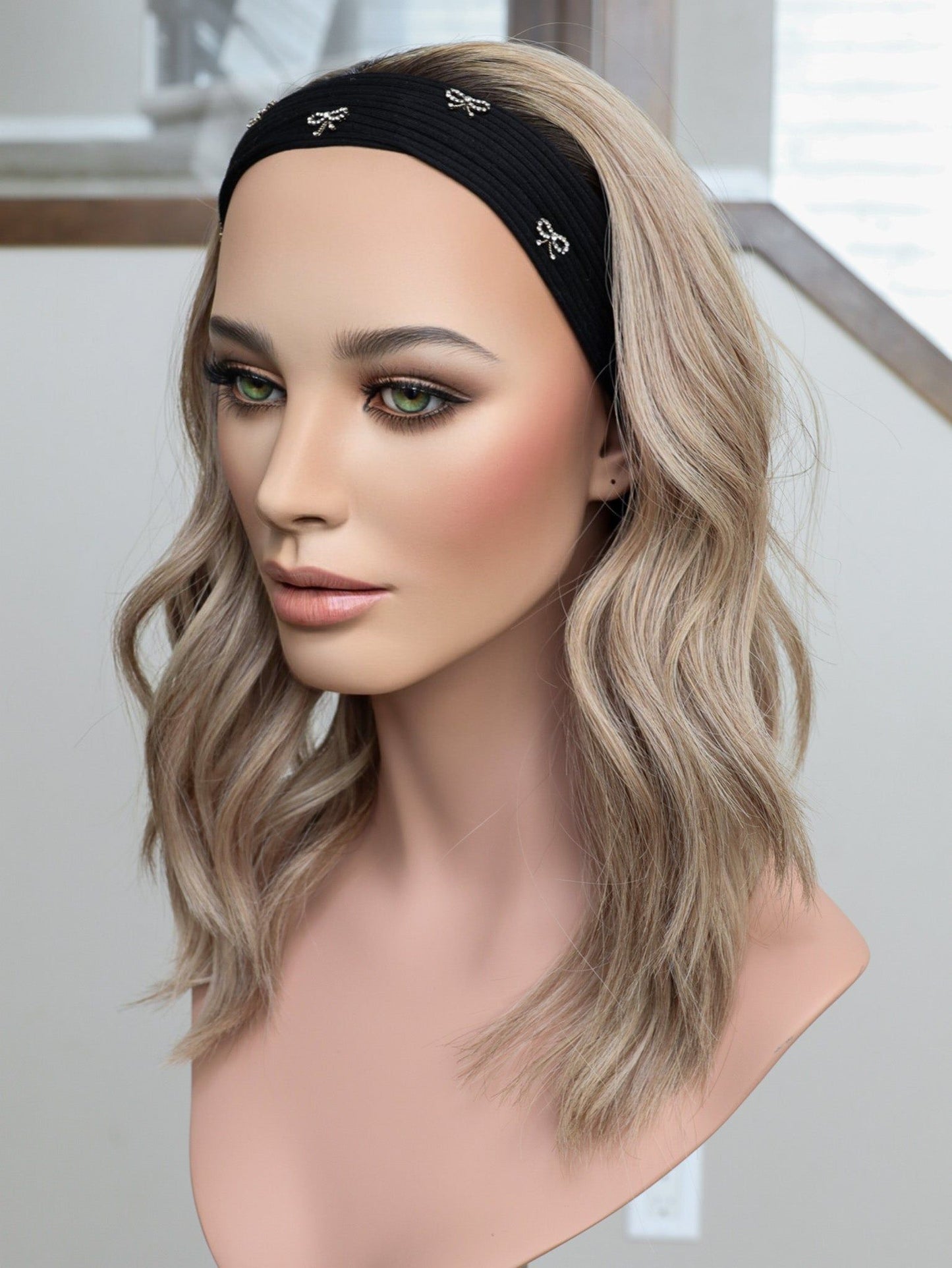 20" Oksana Bandfall Active Wig (S)