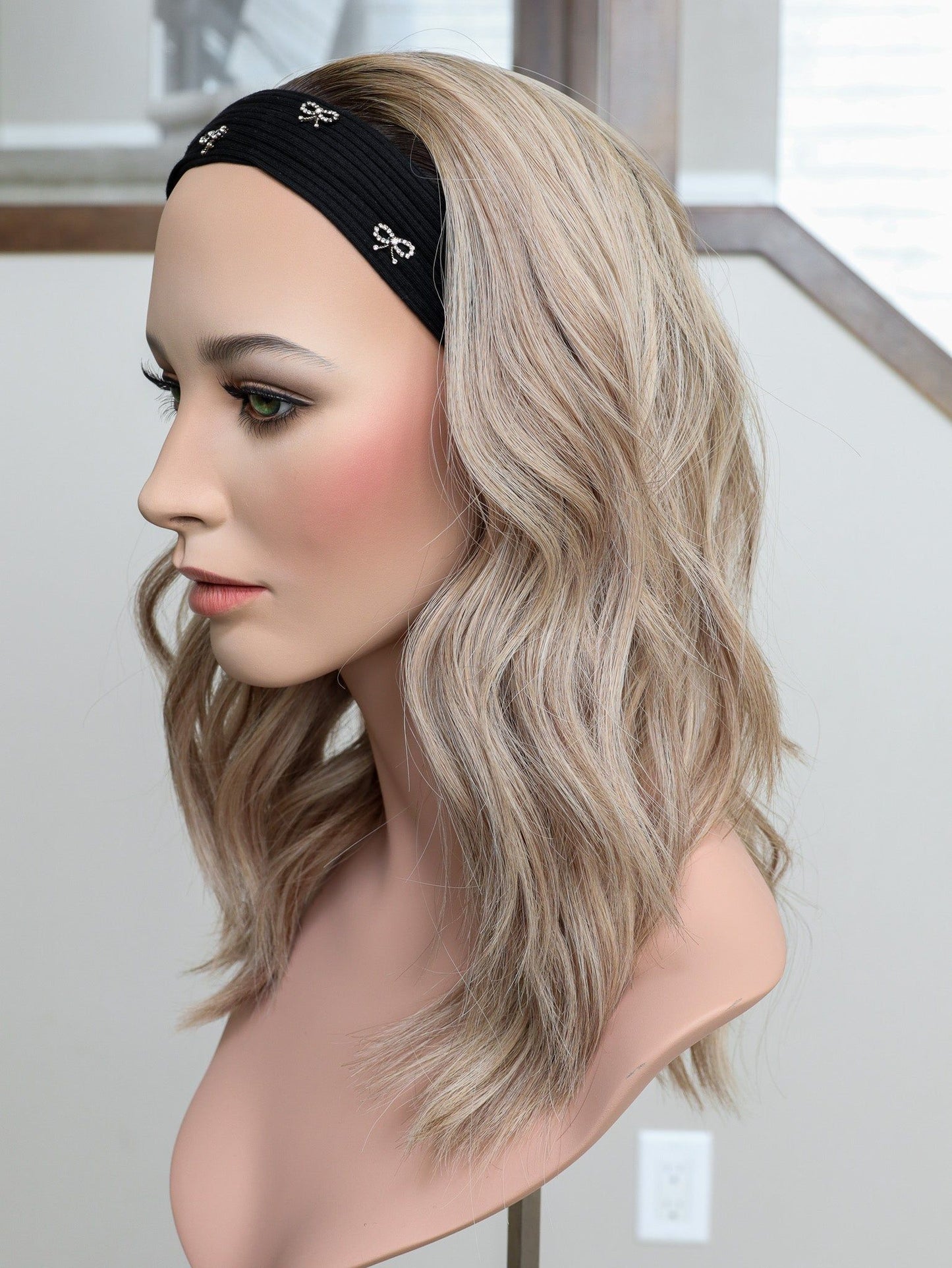 20" Oksana Bandfall Active Wig (S)