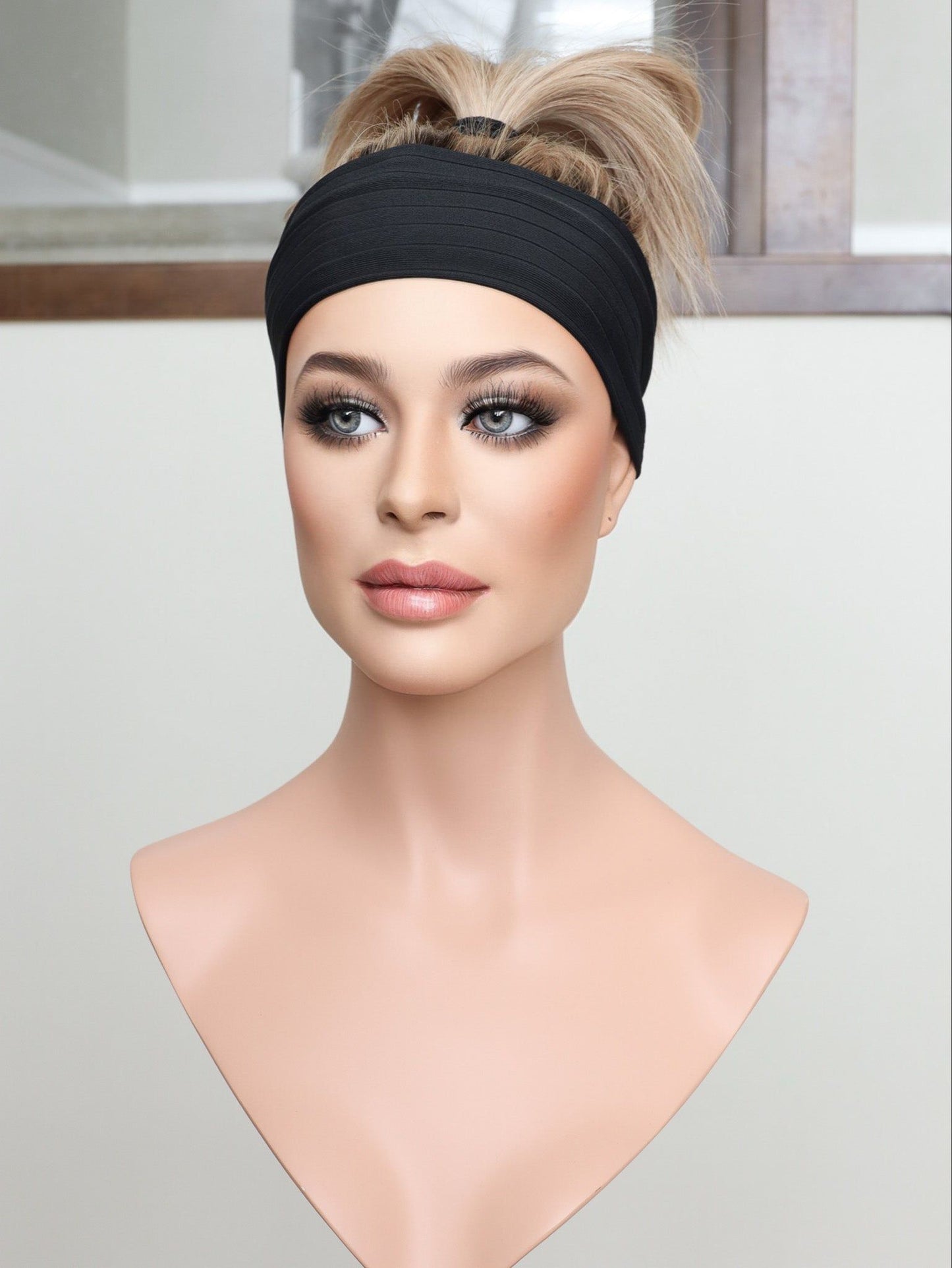 20" Olivia Active Pony Wig (S)