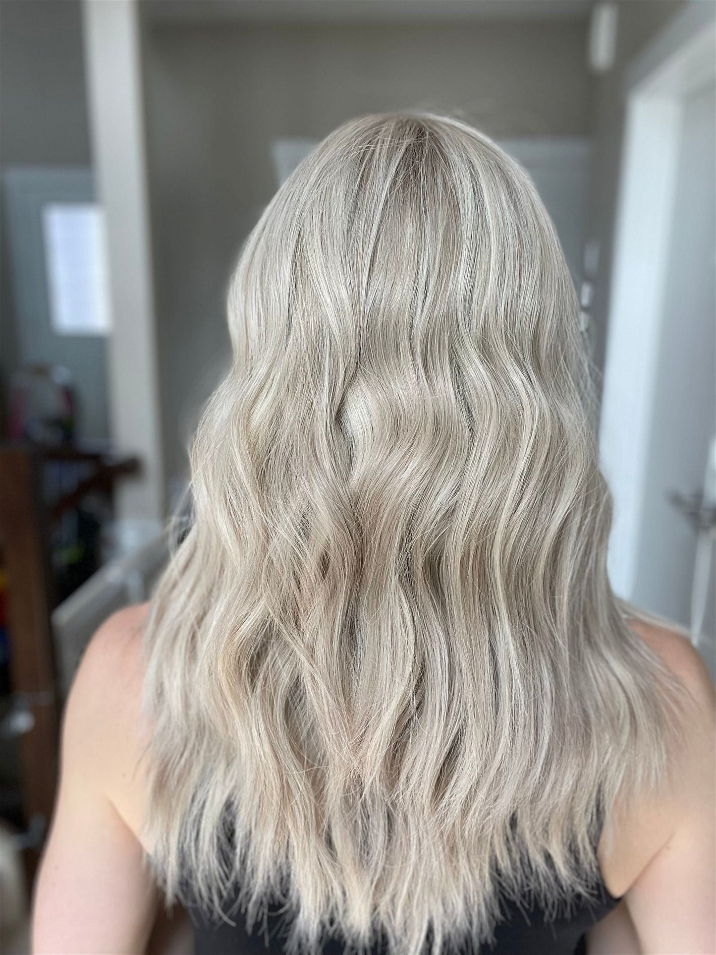 21" F08 Tori Luxury Cap Lace Top Wig (M)