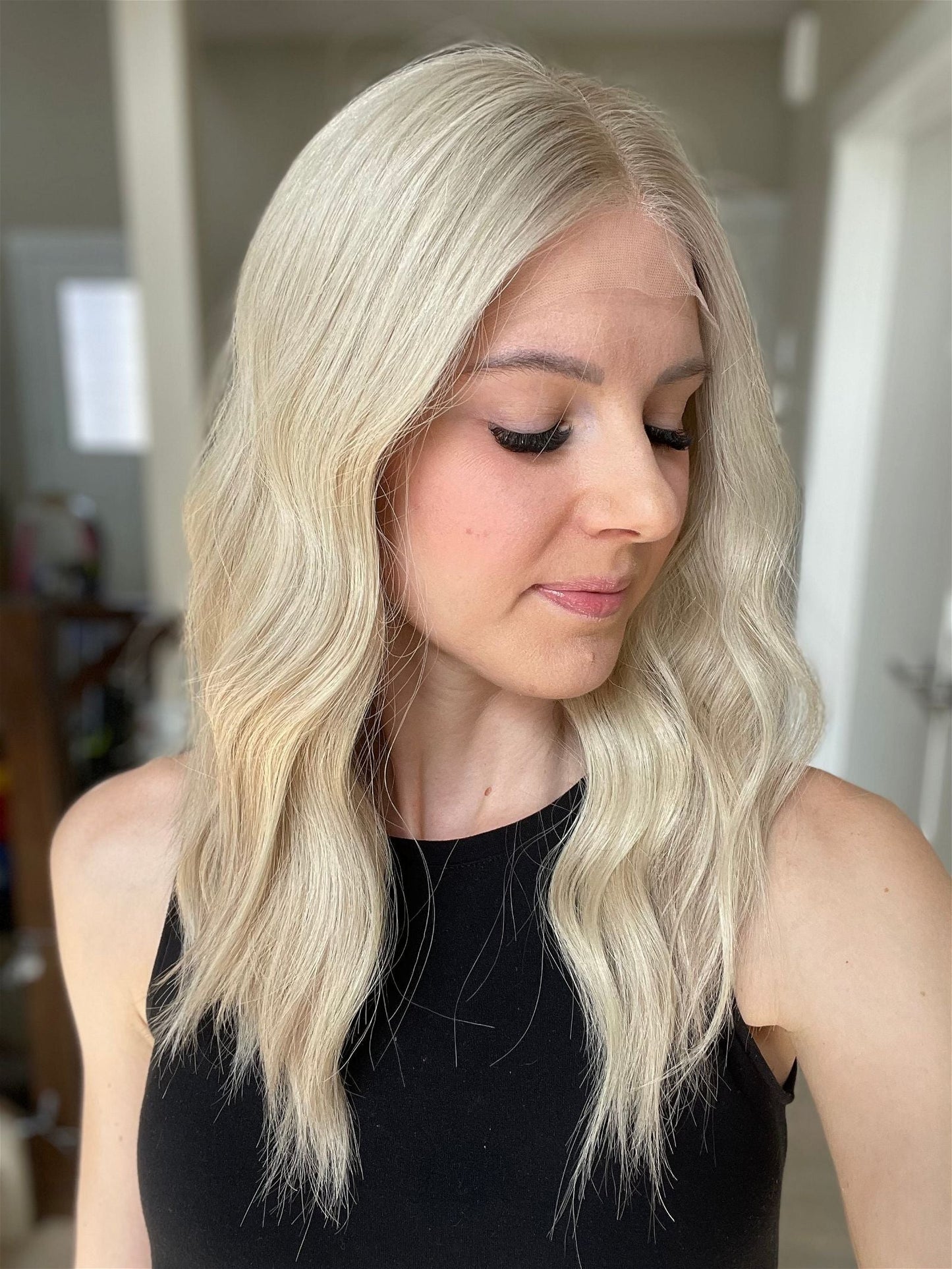 21" F08 Tori Luxury Cap Lace Top Wig (M)