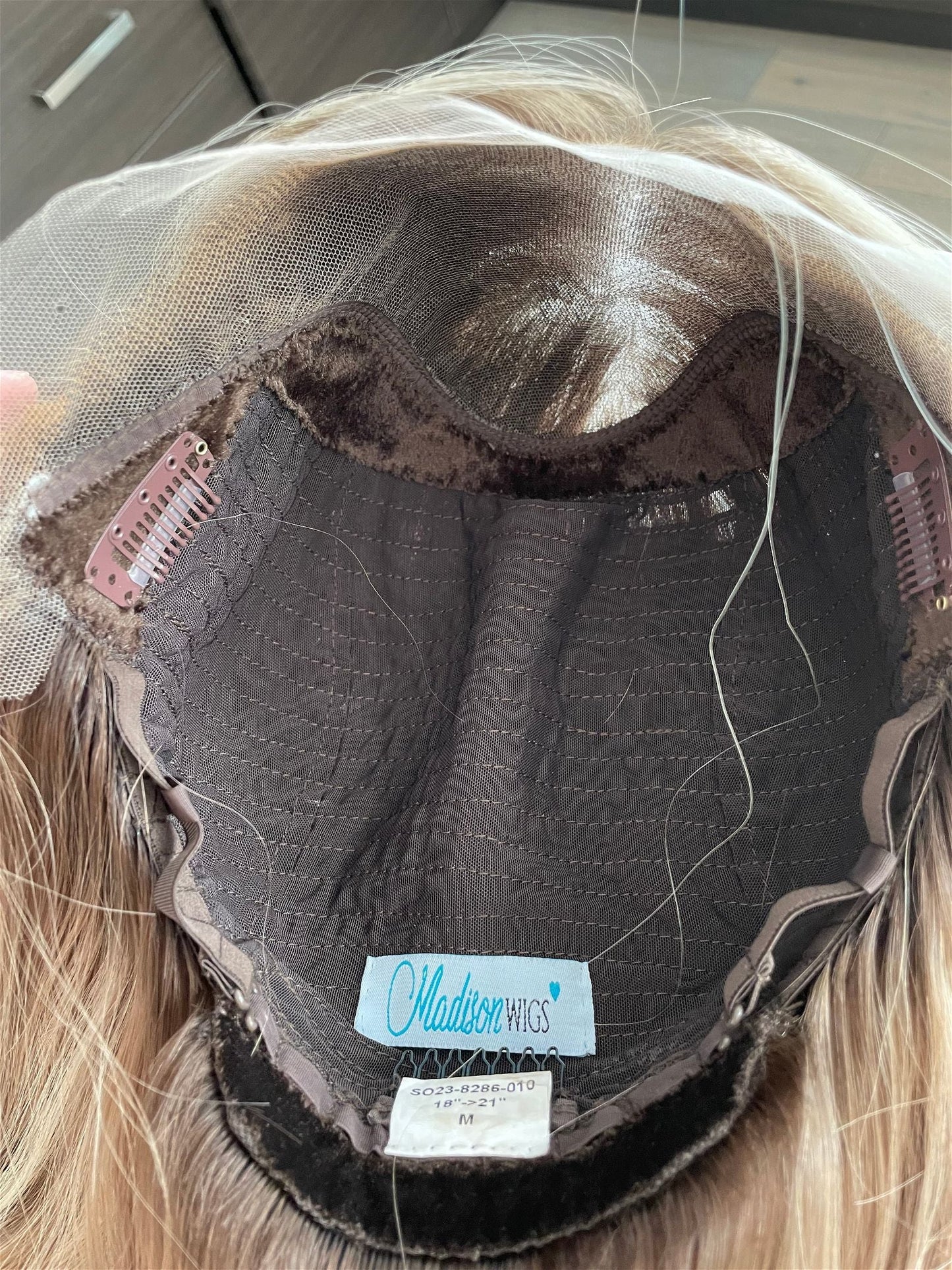 21" Janine Luxury Cap Lace Top Wig (M)