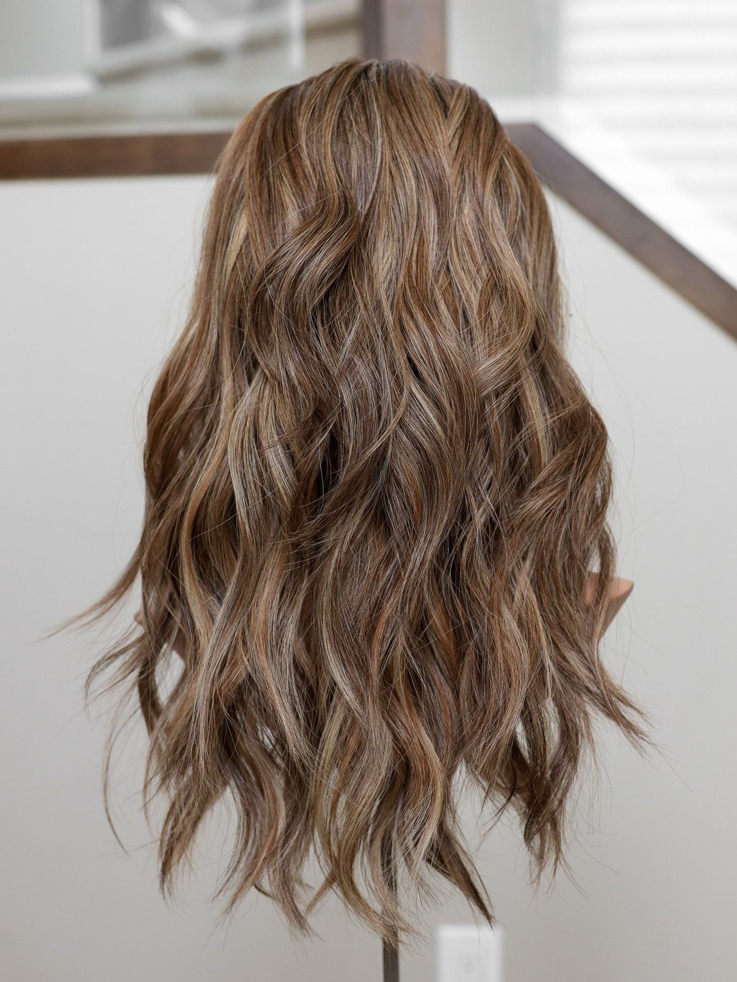 22" Anniston Bandfall Active Wig (M)