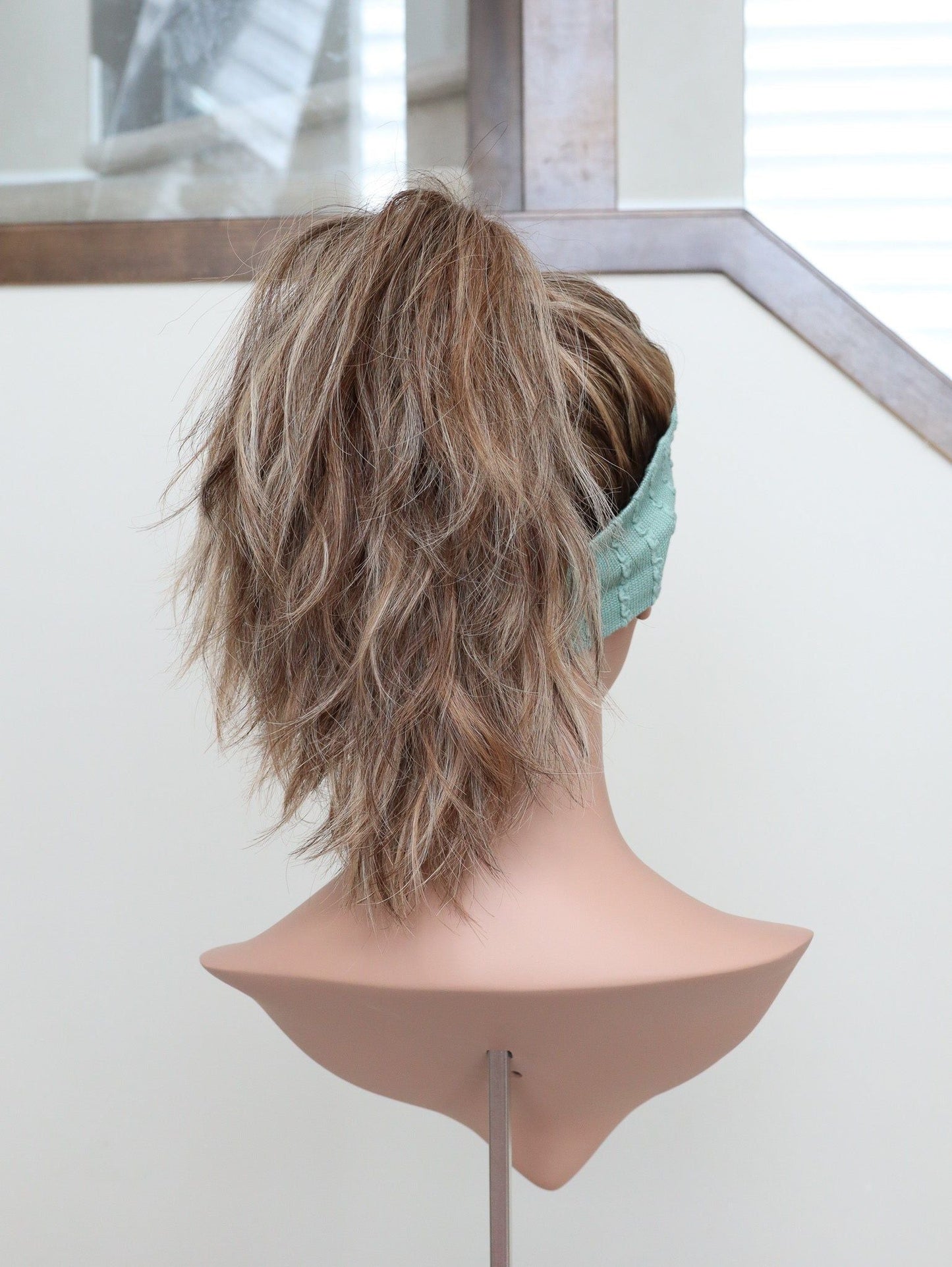 22" Anniston Wavy Pony Active Wig (S)