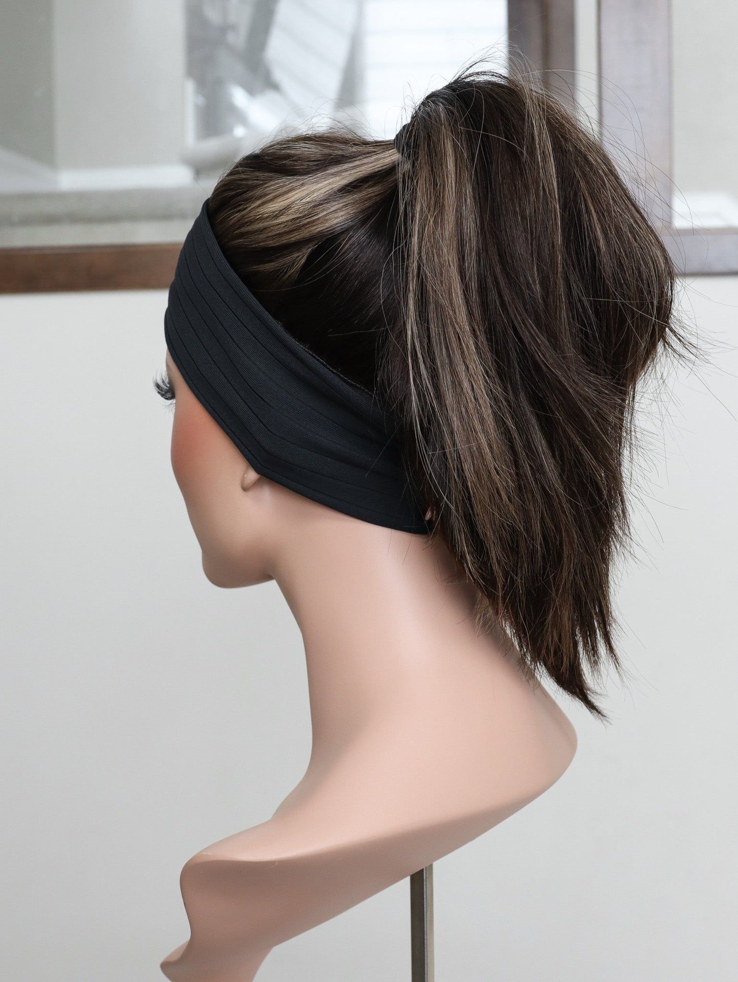 22" Flavia Active Pony Wig (S)