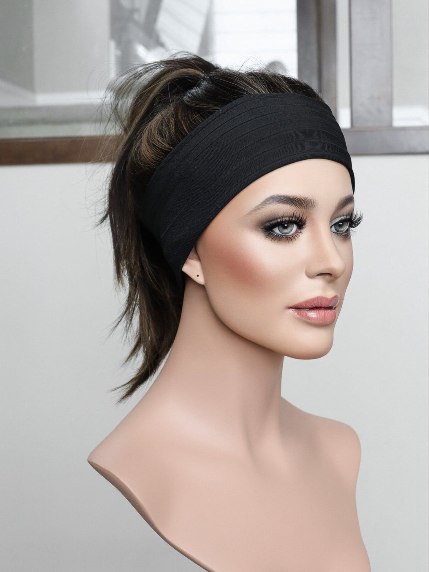 22" Flavia Active Pony Wig (S)