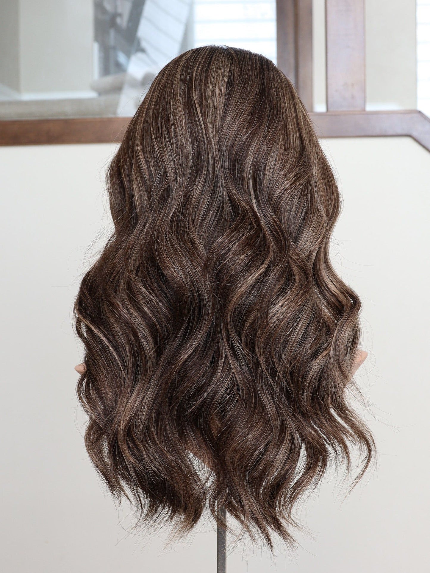 22" Flavia Bandfall Active Wig (S)