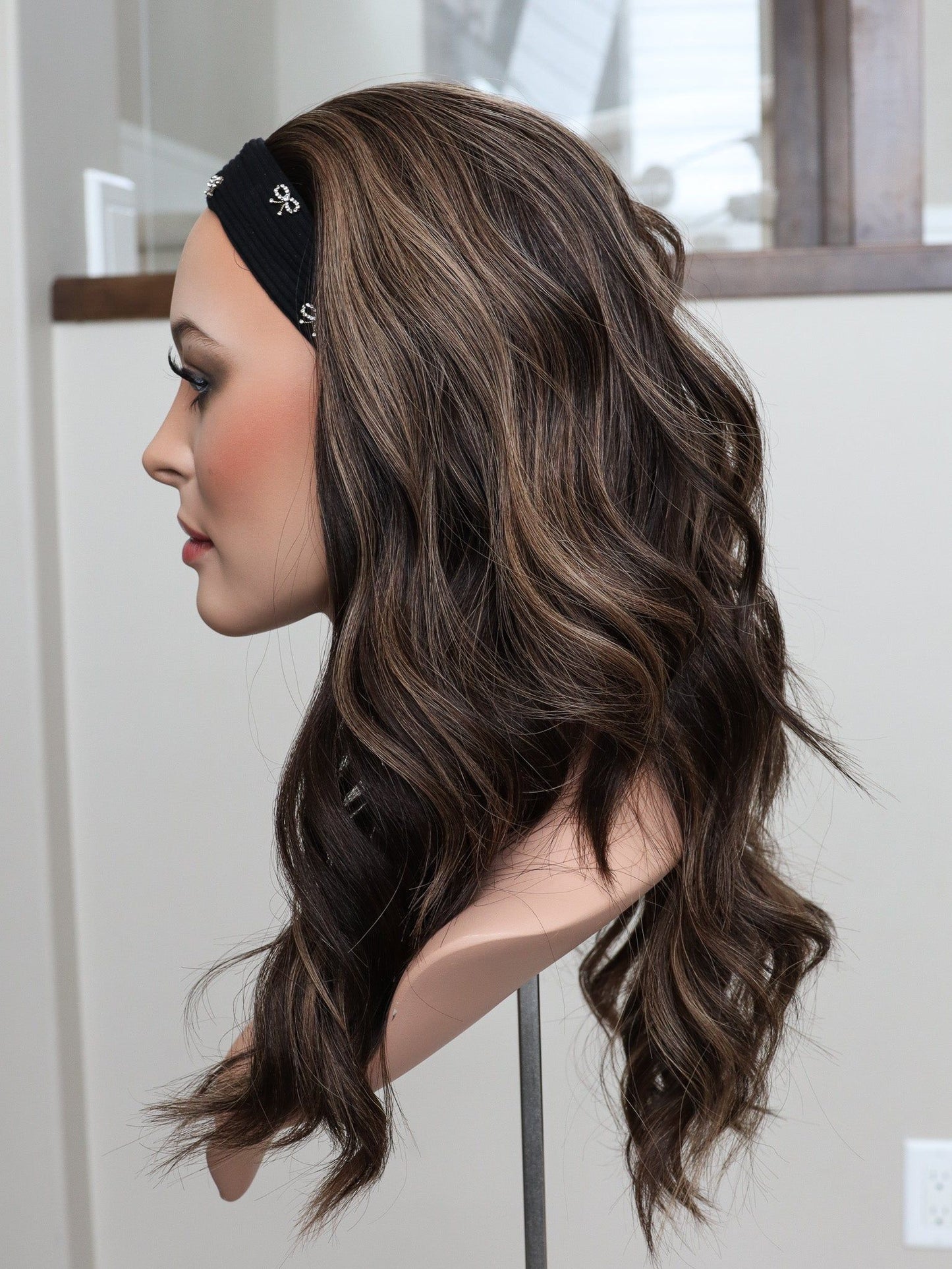 22" Jennifer Bandfall Active Wig (S)