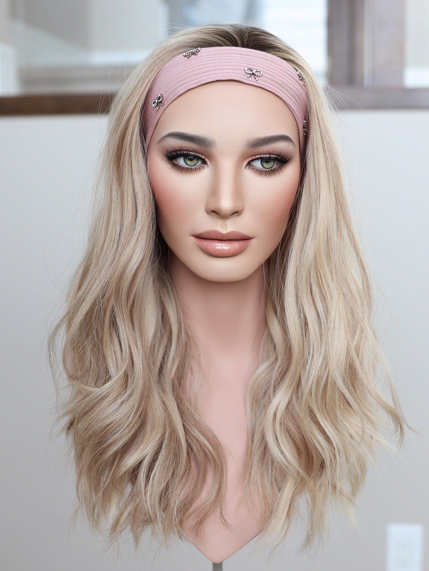 22" Kassidy Bandfall Active Wig (M)