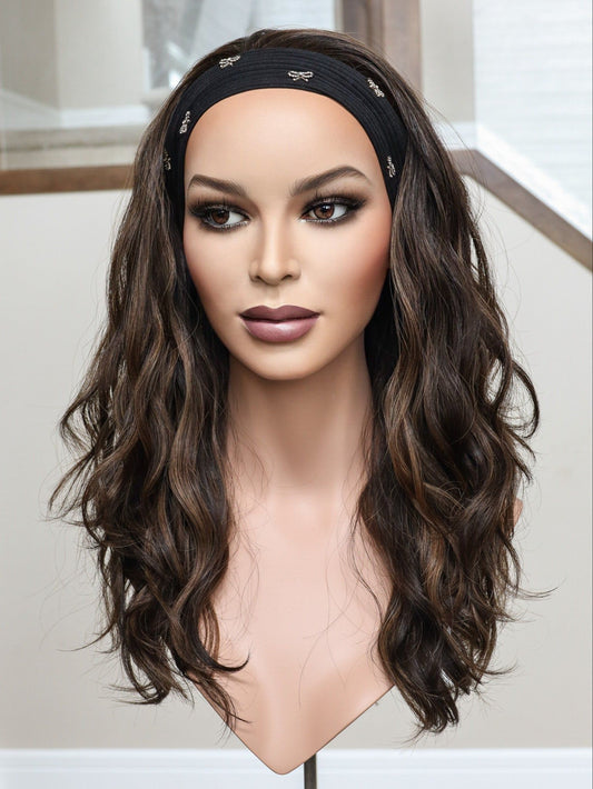22" Liv Wavy Bandfall Active Wig (S)