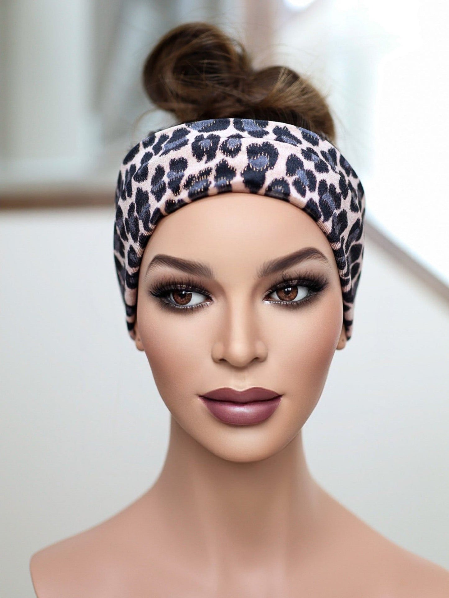 22" Mia Active Pony Wig (S)