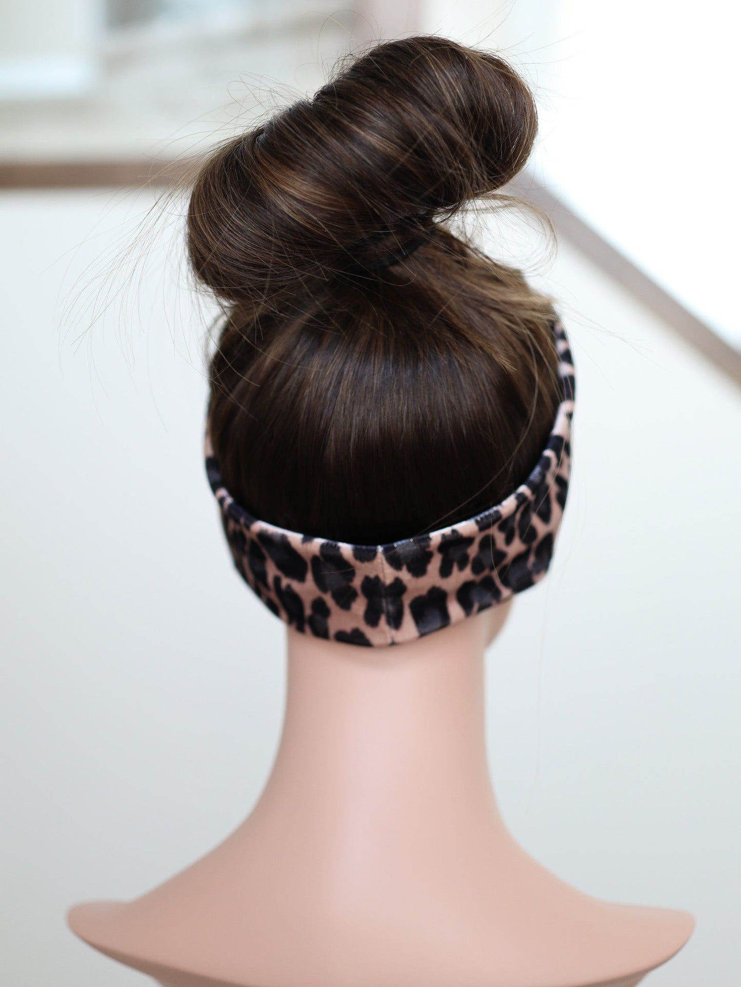 22" Mia Active Pony Wig (S)