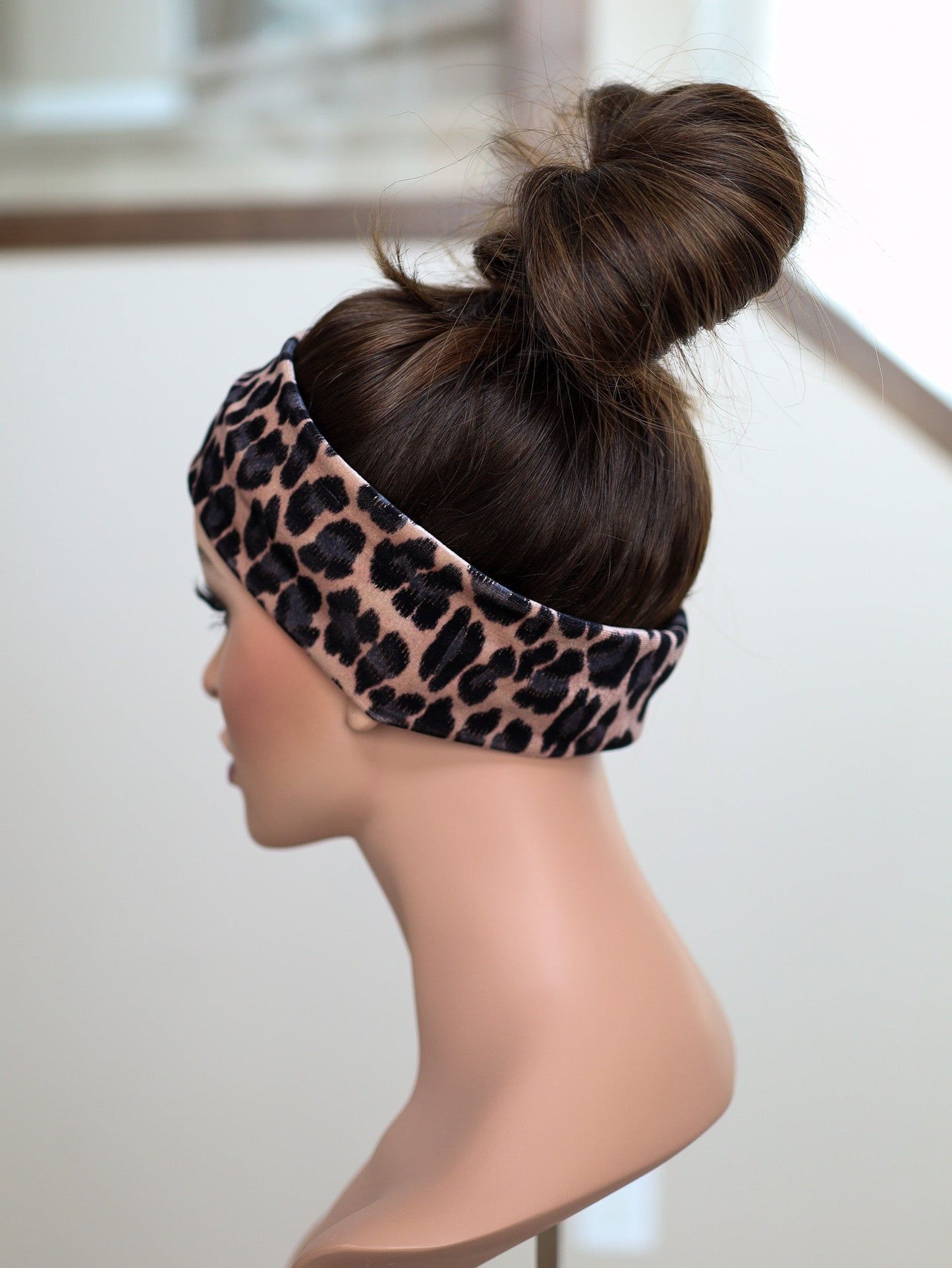 22" Mia Active Pony Wig (S)