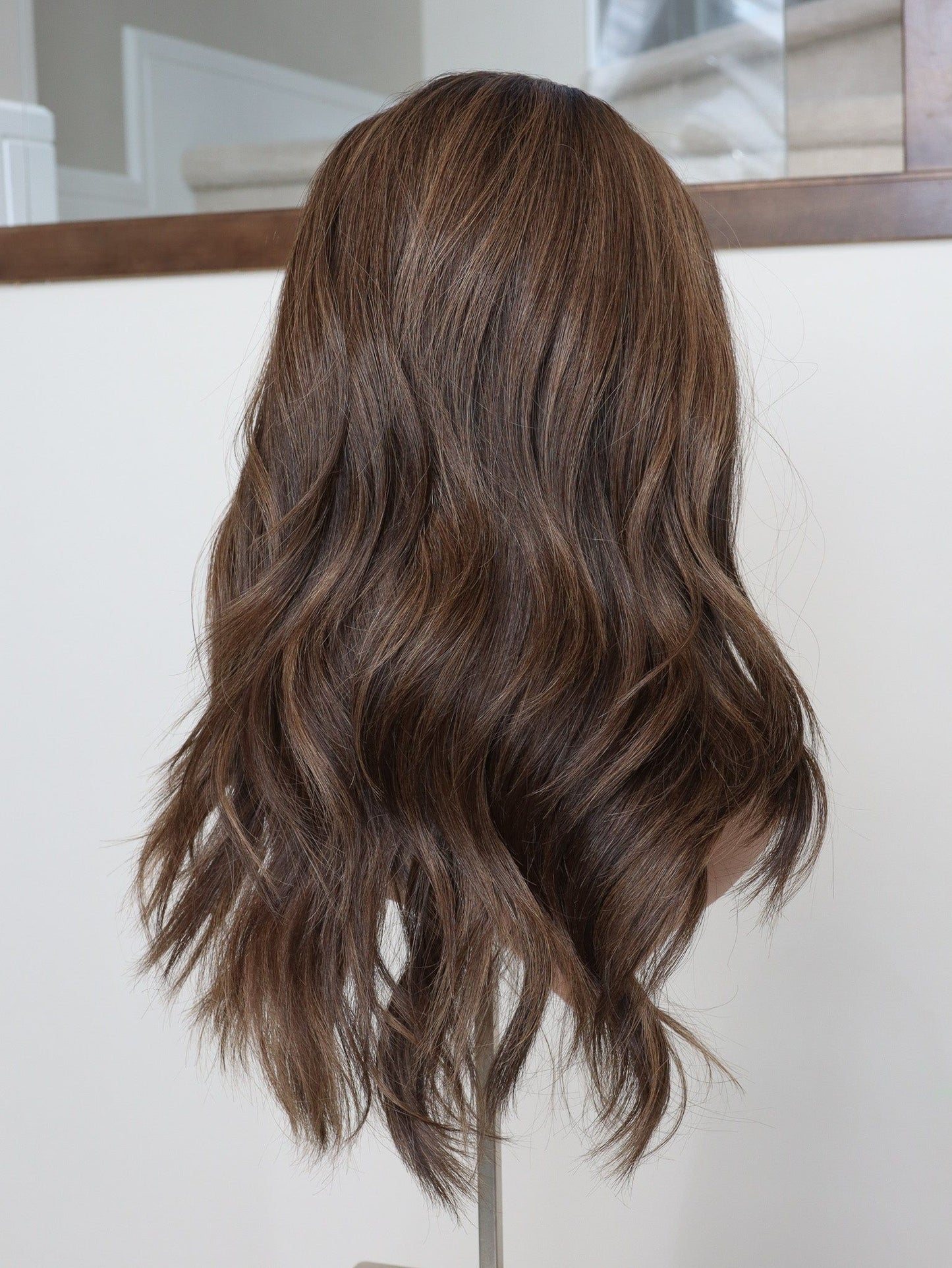 22" Mia Bandfall Active Wig (M)