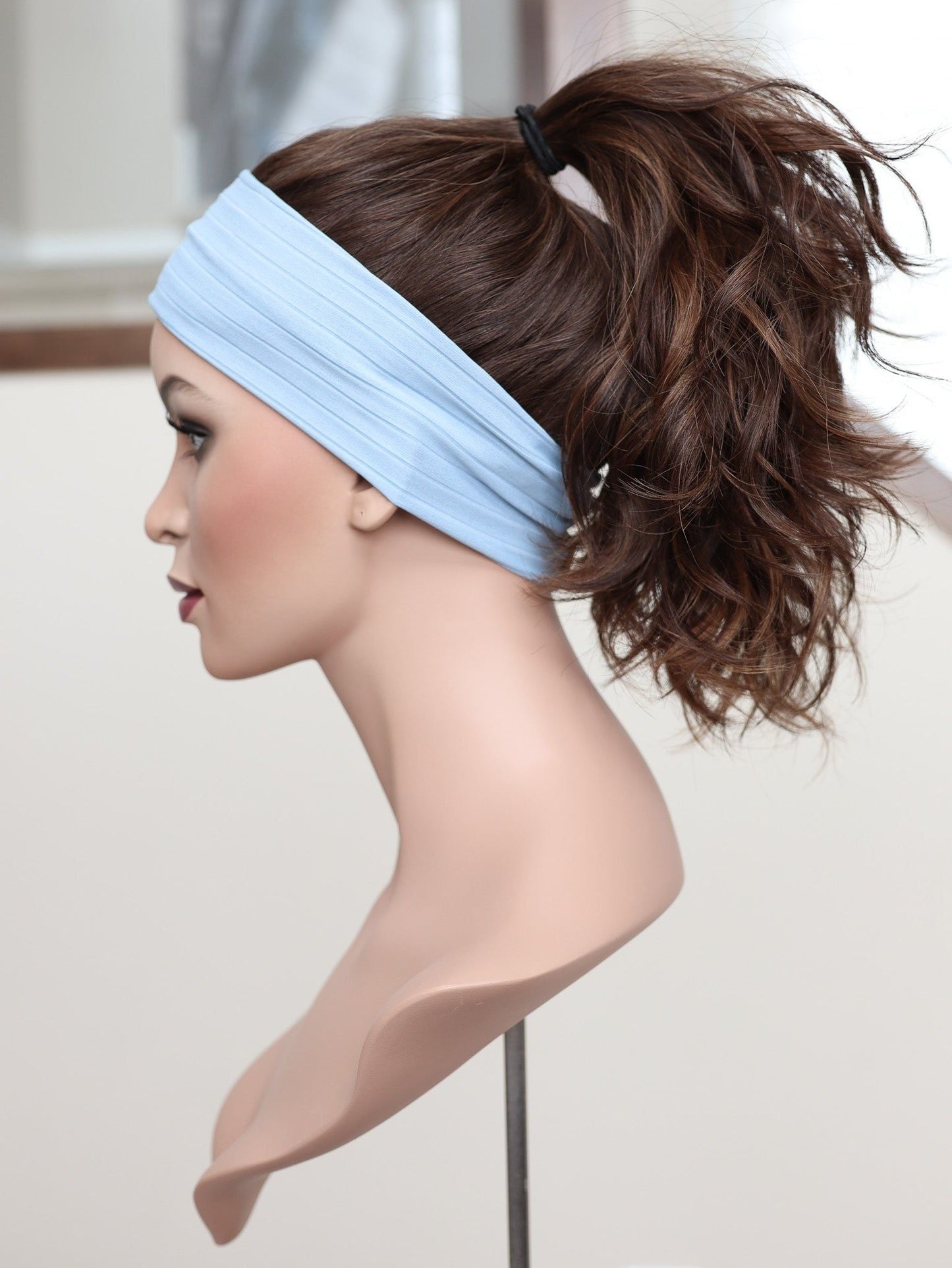 22" Mia Wavy Active Pony Wig (S)