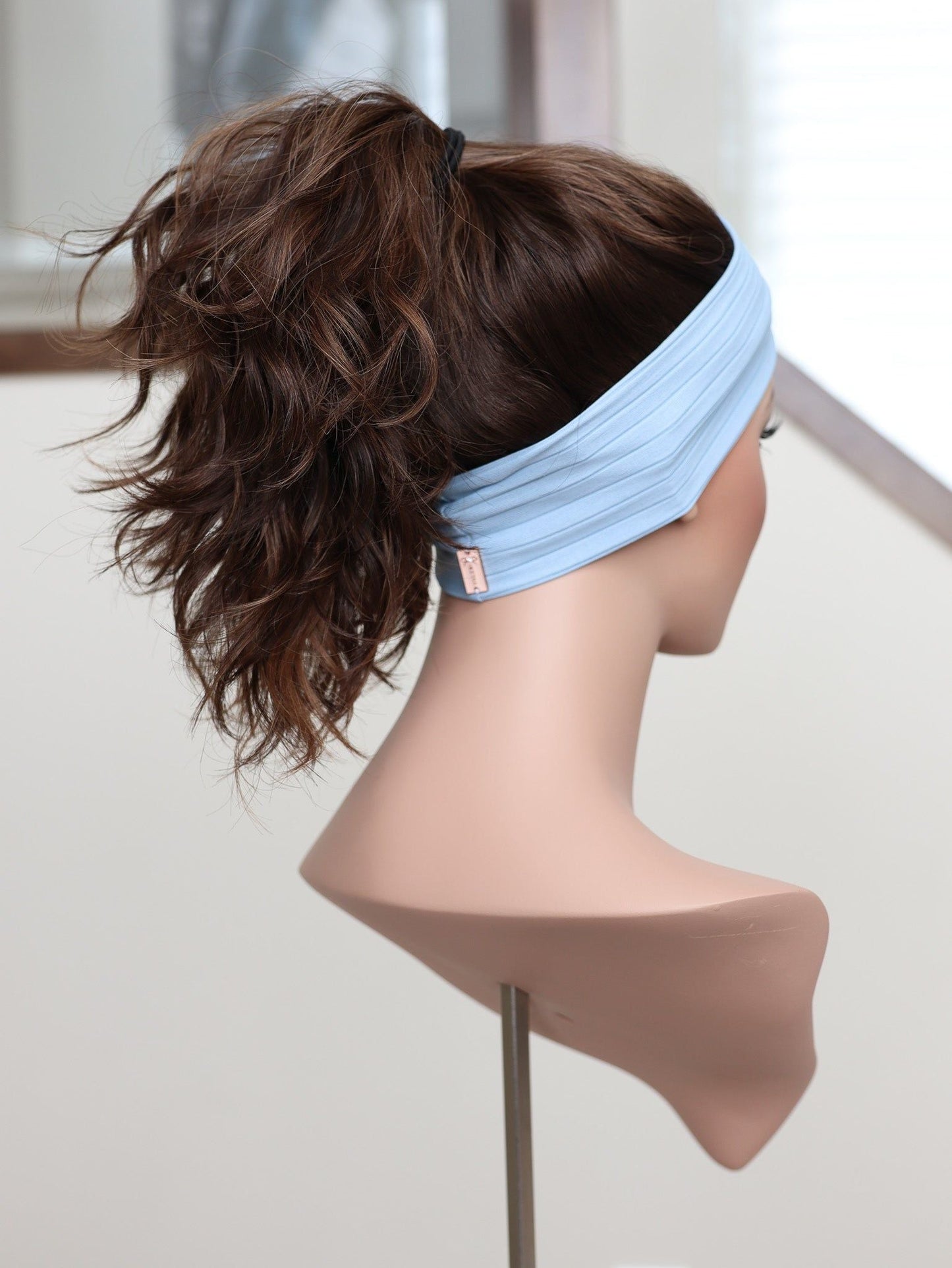 22" Mia Wavy Active Pony Wig (S)