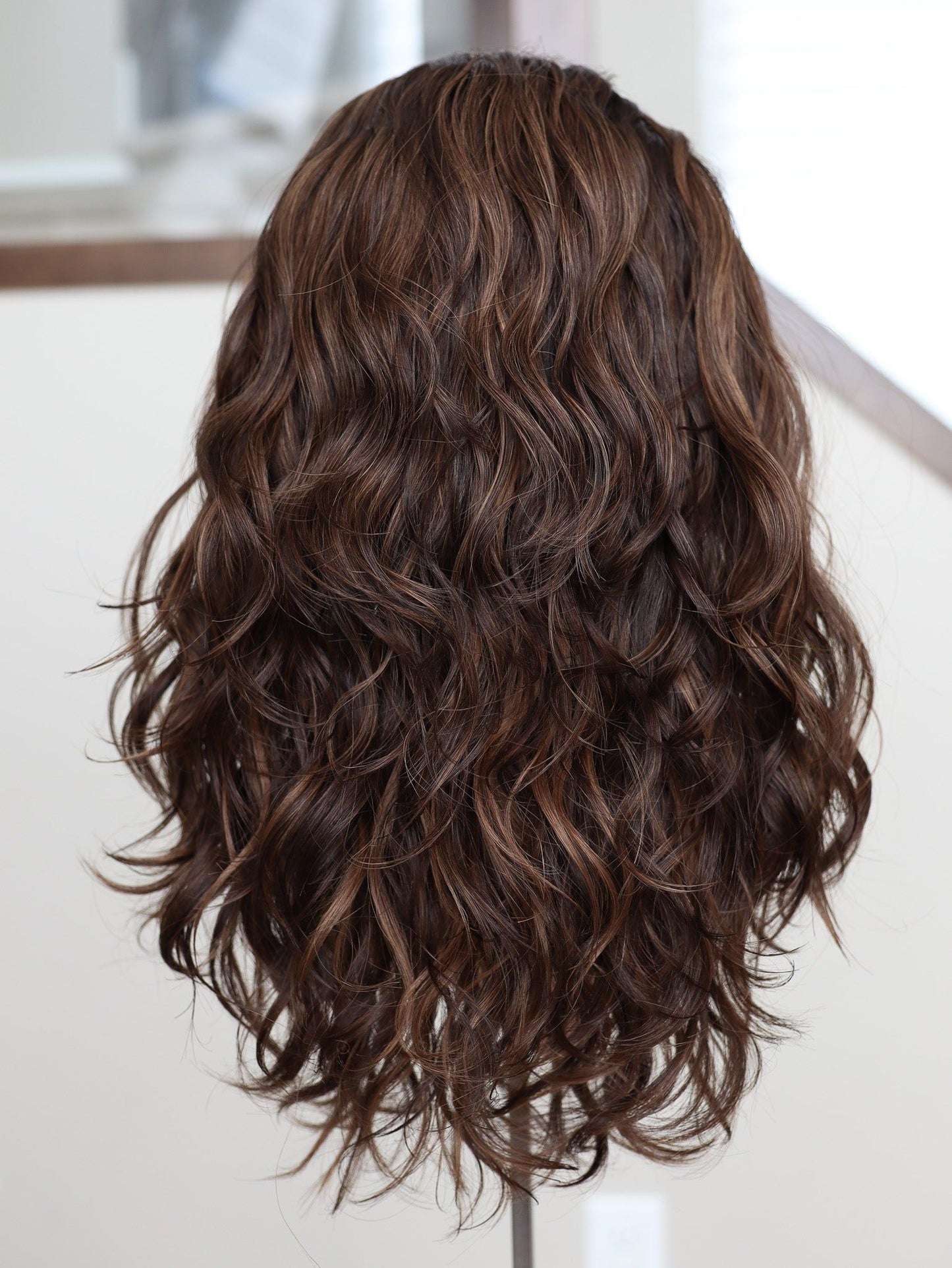 22" Mia Wavy Active Pony Wig (S)