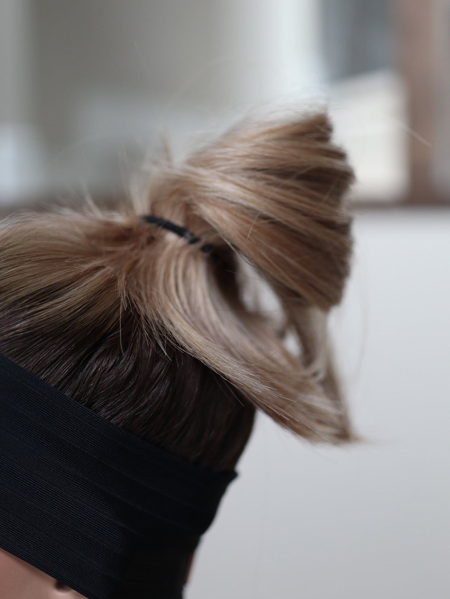 22" Olivia Active Pony Wig (M)