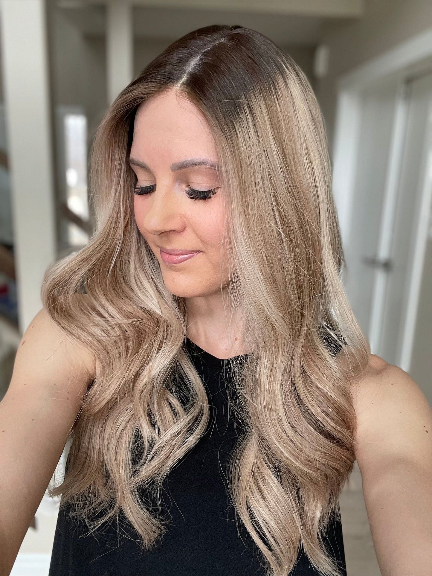 23" Olivia Comfort Cap Silk Top Wig (M)