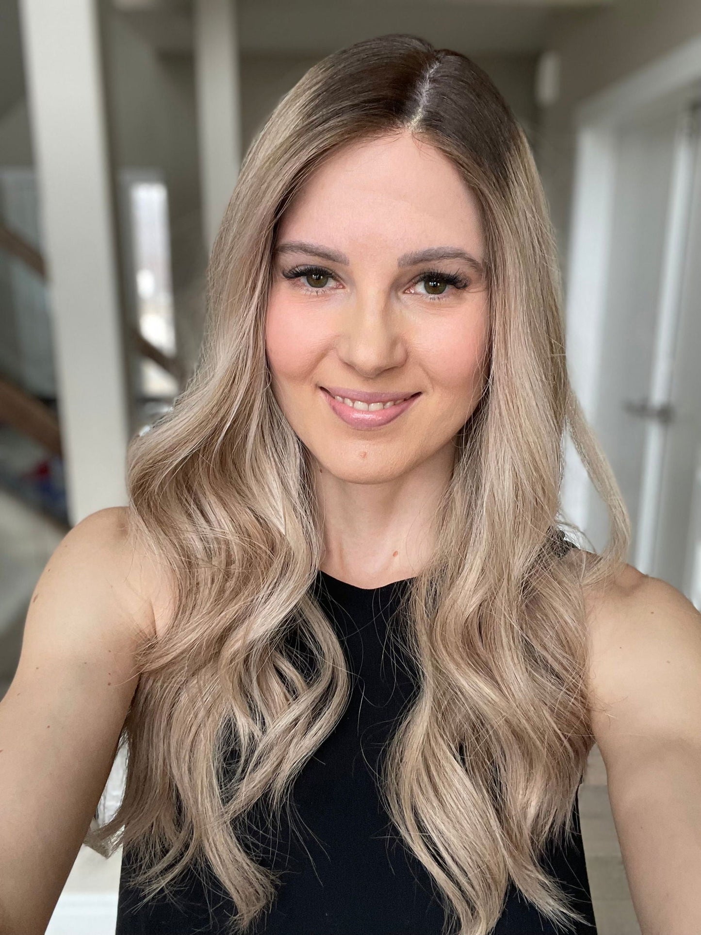 23" Olivia Comfort Cap Silk Top Wig (M)