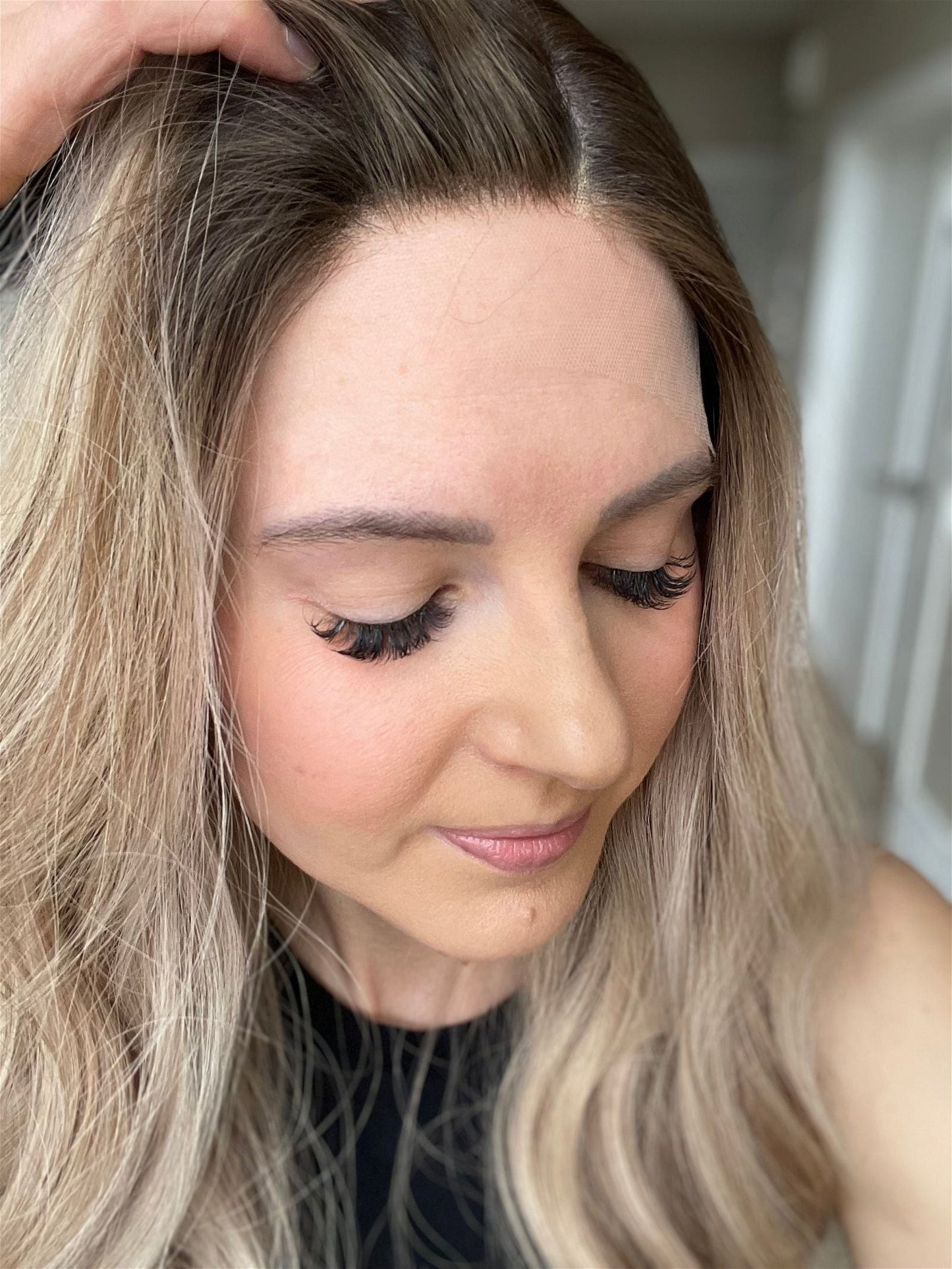 23" Olivia Comfort Cap Silk Top Wig (M)