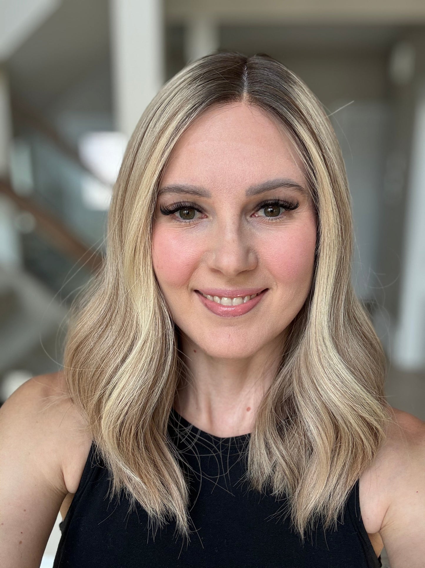 18" Olivia LOB Comfort Cap Silk Top Wig (M)