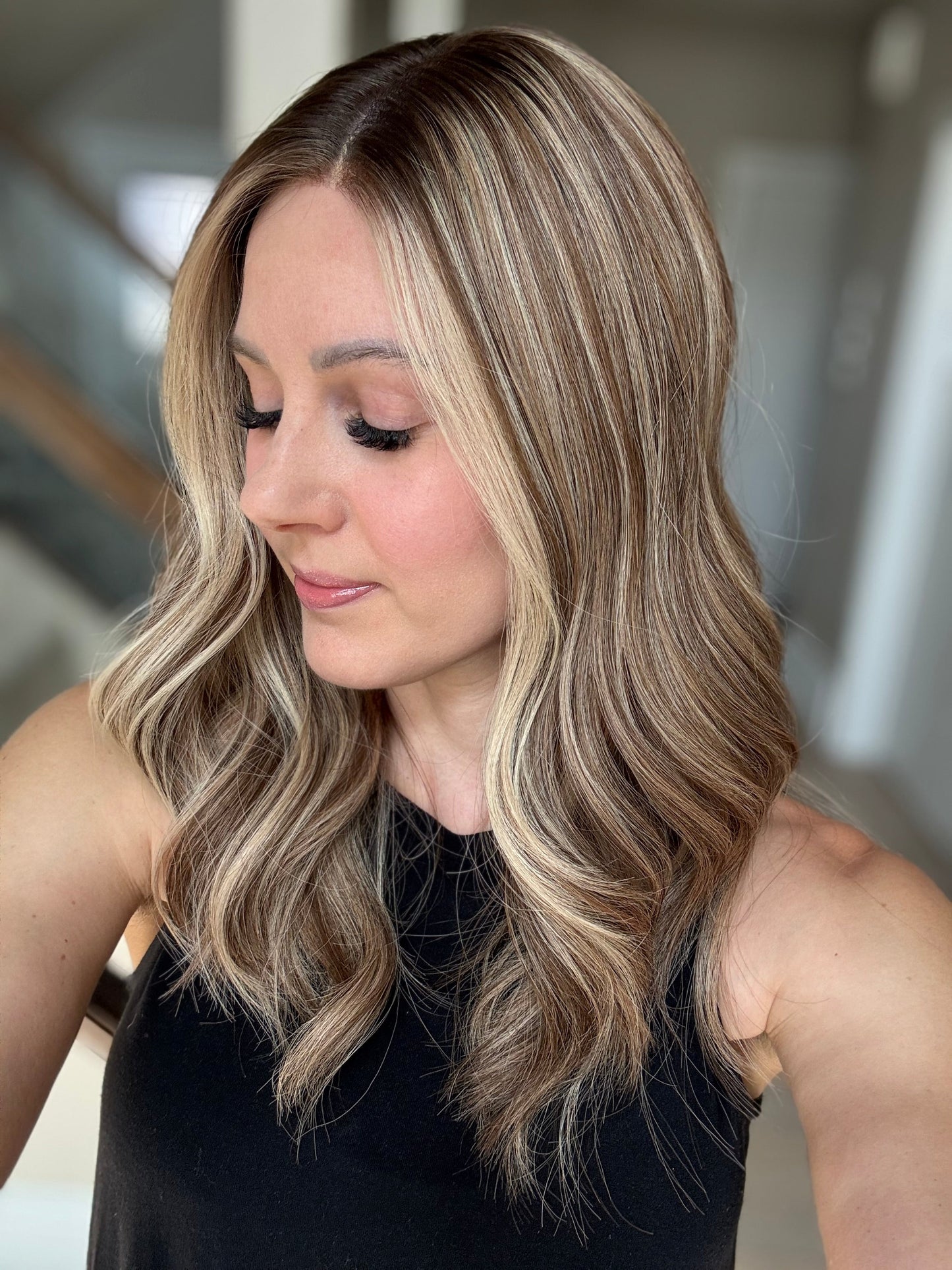 21" Anniston Comfort Cap Silk Top Wig (M)