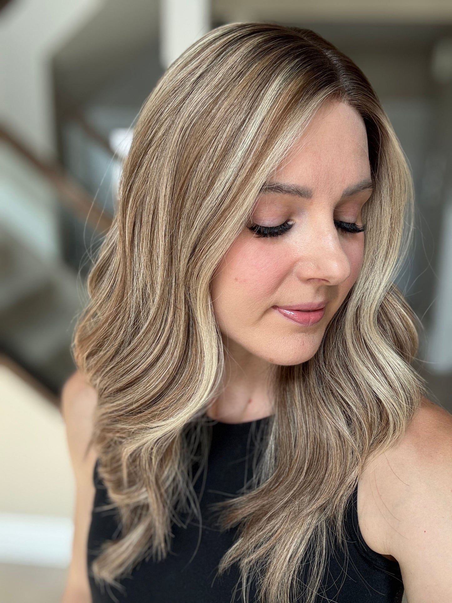 21" Anniston Comfort Cap Silk Top Wig (M)